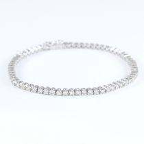 IGI Certified 14 K / 585 White Gold Tennis Bracelet with Diamonds