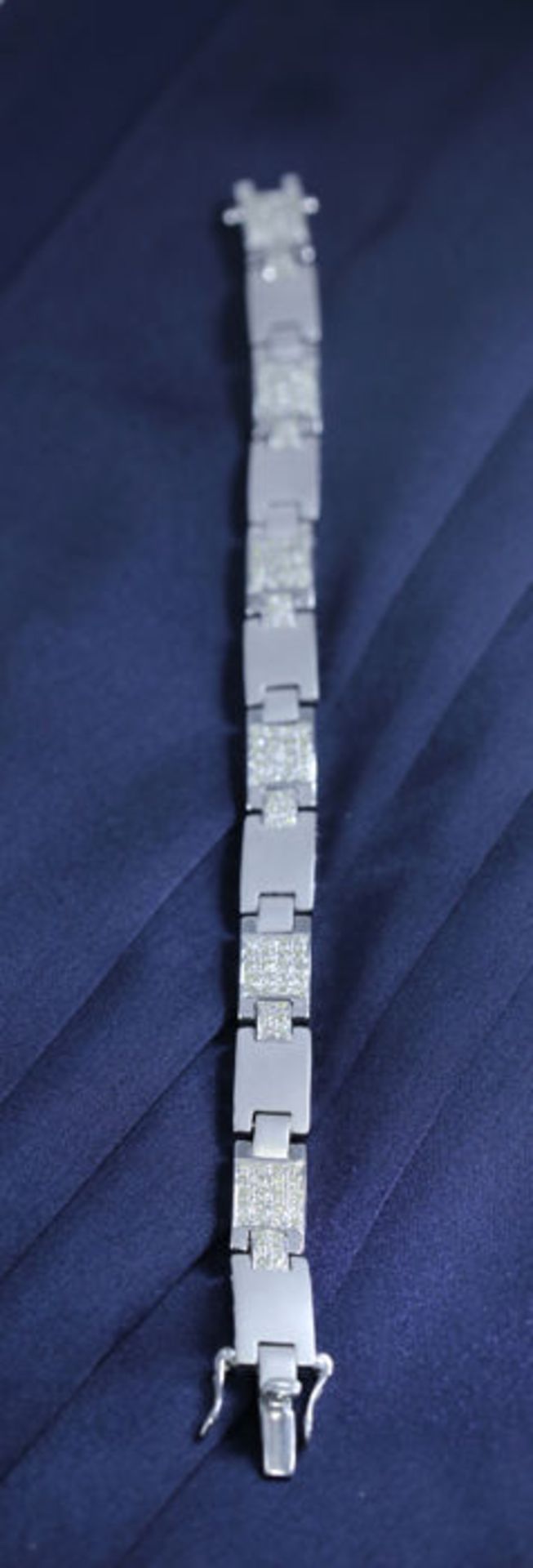 14 K / 585 White Gold Men's Diamond Bracelet - Image 5 of 7