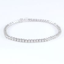 IGI Certified 14 K / 585 White Gold Tennis Bracelet with Diamonds