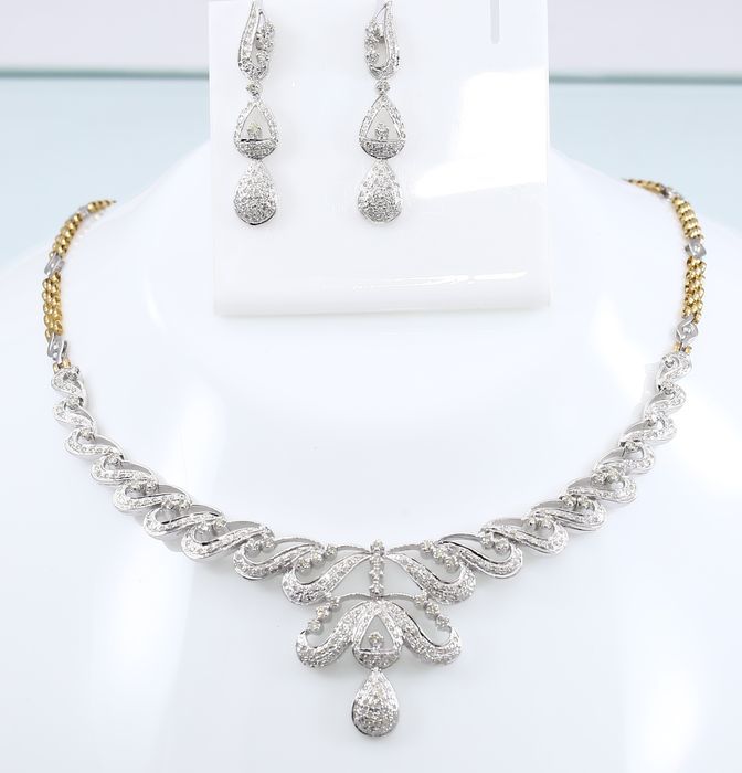 IGI Certified 14 K Diamond Necklace with Matching Diamond Earrings - Image 11 of 12