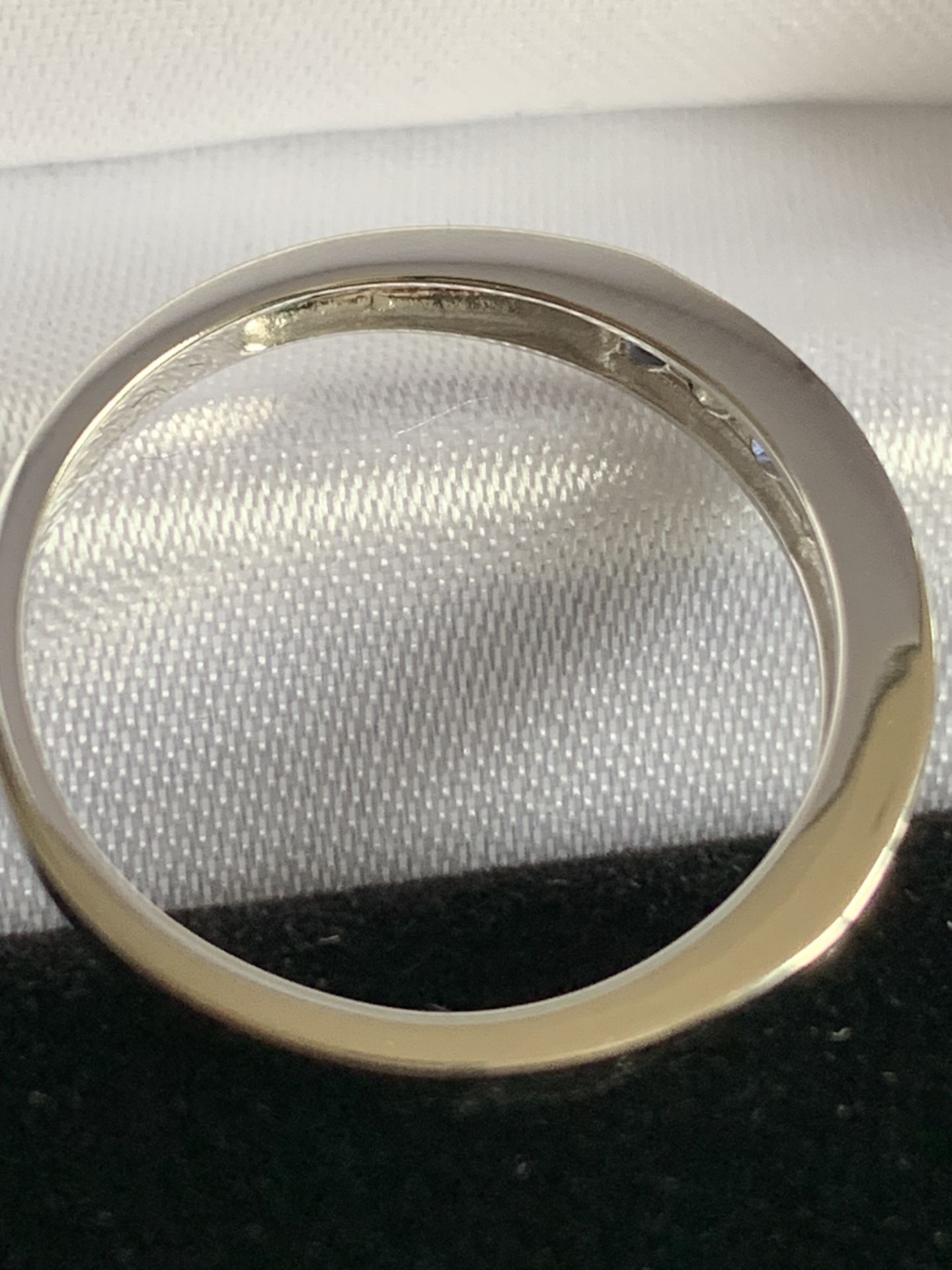 9ct White Gold Channel Set Semi Eternity Diamond & Sapphire Ring 0.12 - Image 6 of 10