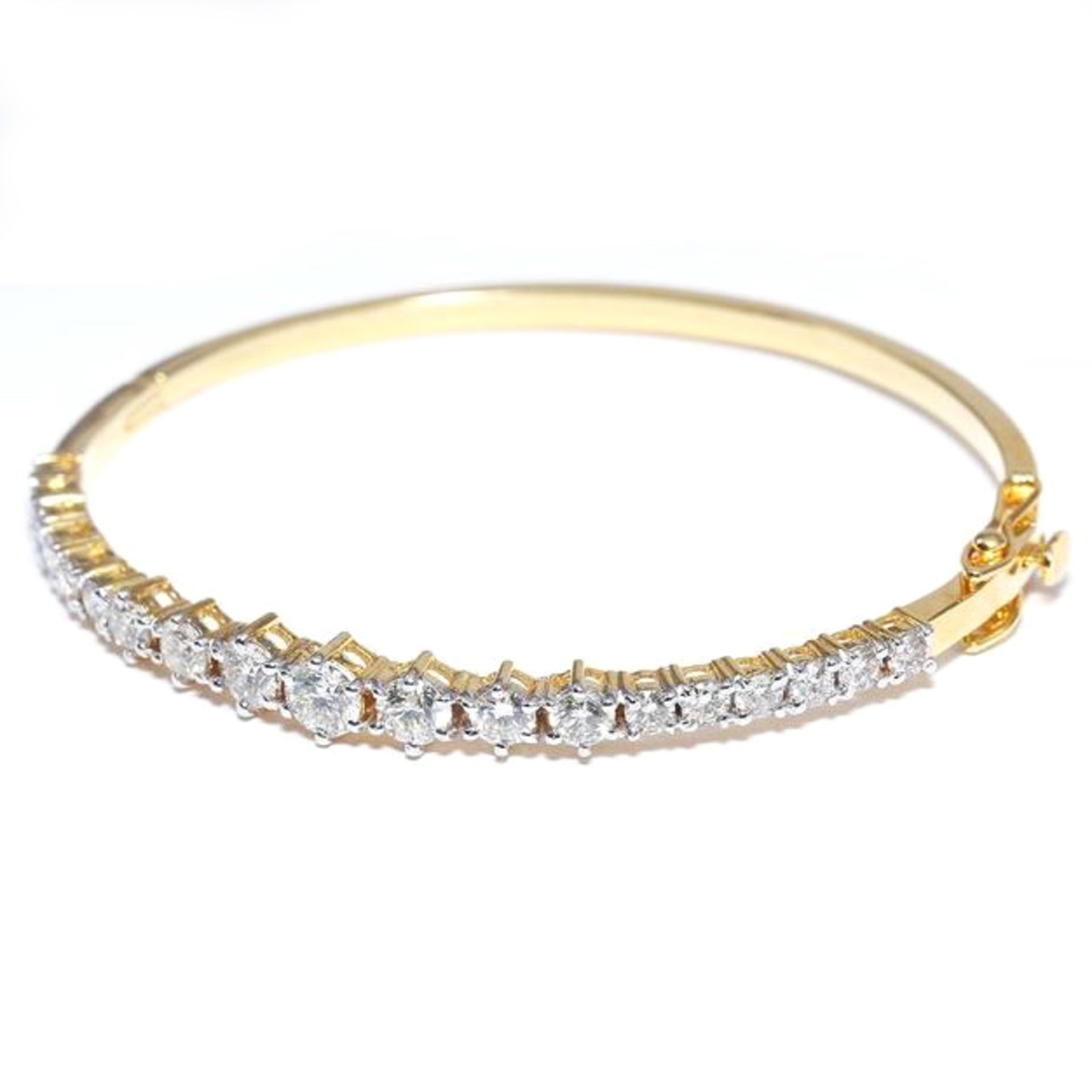IGI Certified 14 K / 585 Yellow Gold Diamond Bracelet