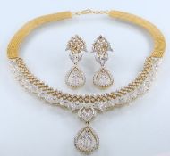 IGI Certified 14 K / 585 Yellow Gold Diamond Necklace with Chandelier Earrings