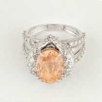 14 K Very Exclusive Designer White Gold Padparadscha Sapphire (GRS certified) and Diamond Ring