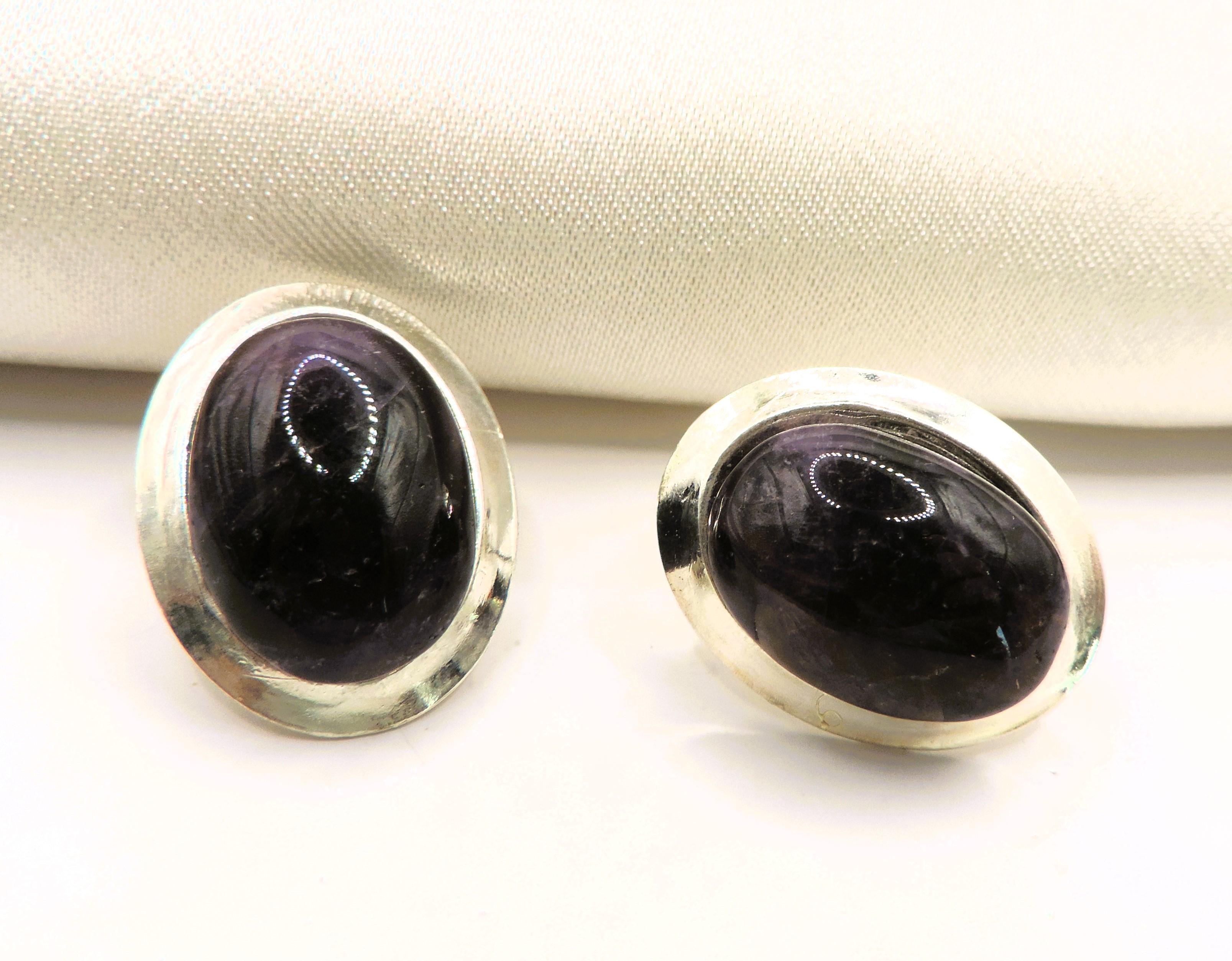 Silver Amethyst Earrings New with Gift Pouch - Image 2 of 2