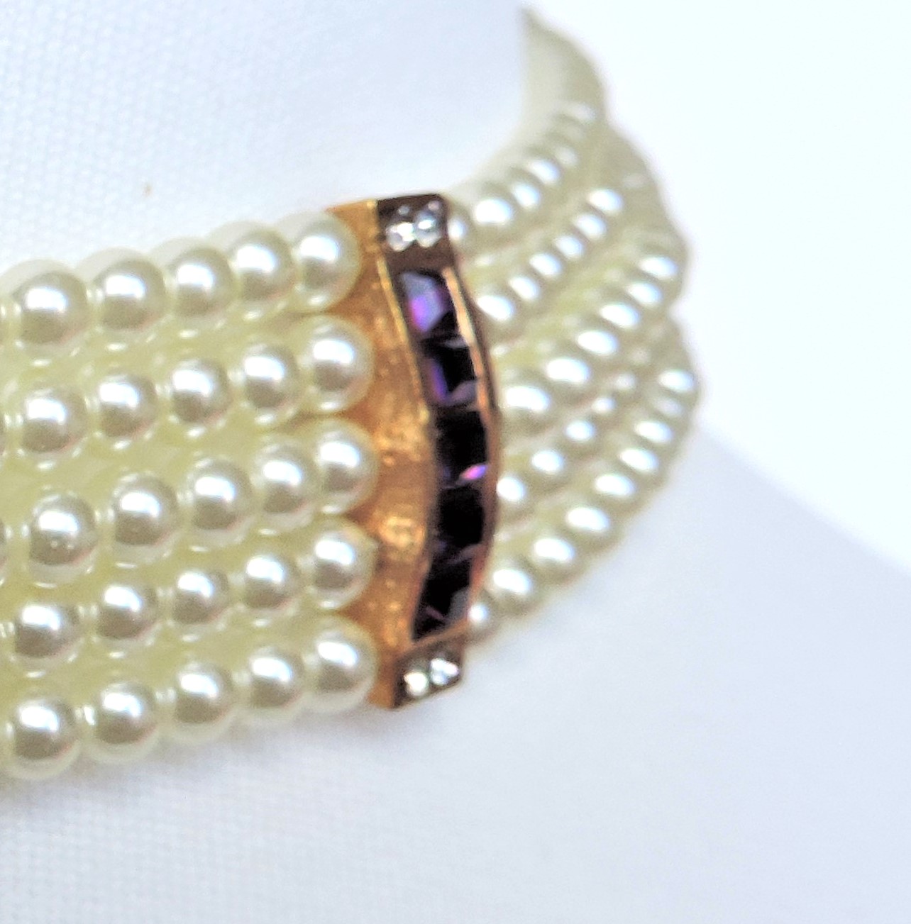 Five Strand Pearl Choker Necklace New with Gift Box - Image 2 of 4