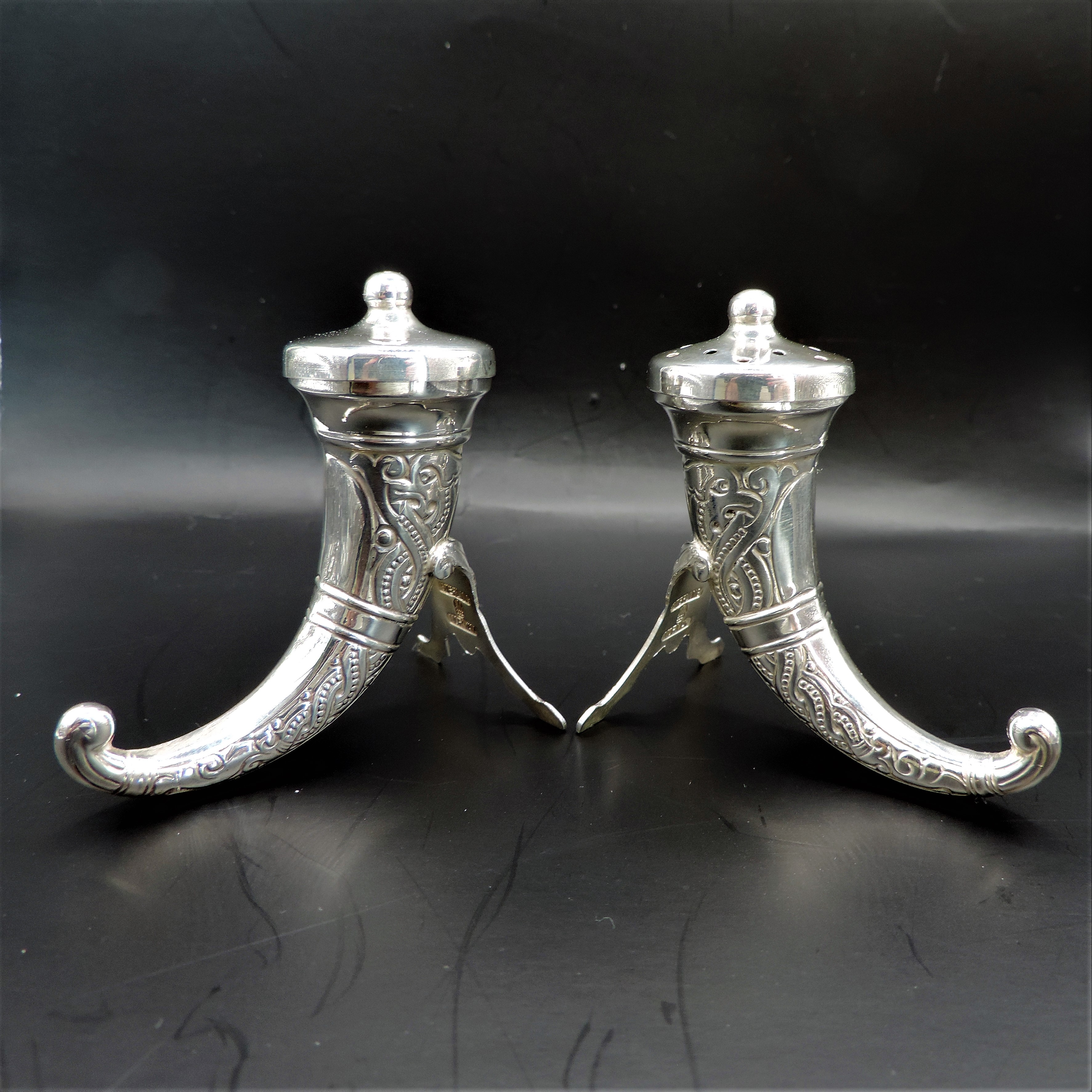 Norway Theodor Olsens Sterling Silver Viking Horns Cruet Set 35g c. 1920's - Image 2 of 10