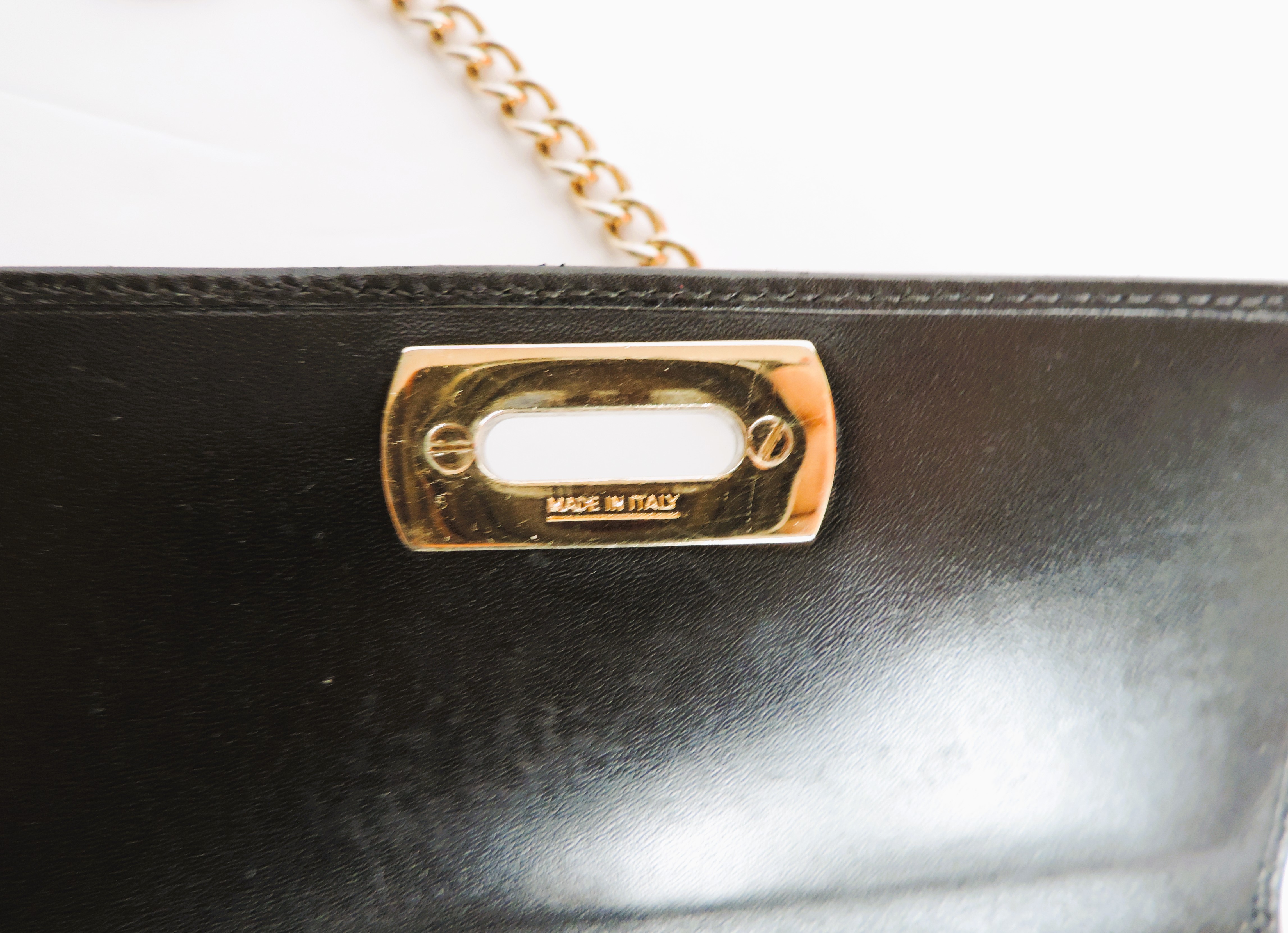 Vintage Salvatore Ferragamo Black Leather Mini Cross Body Bag Gold Chain AQ-21 8382 - Image 3 of 11