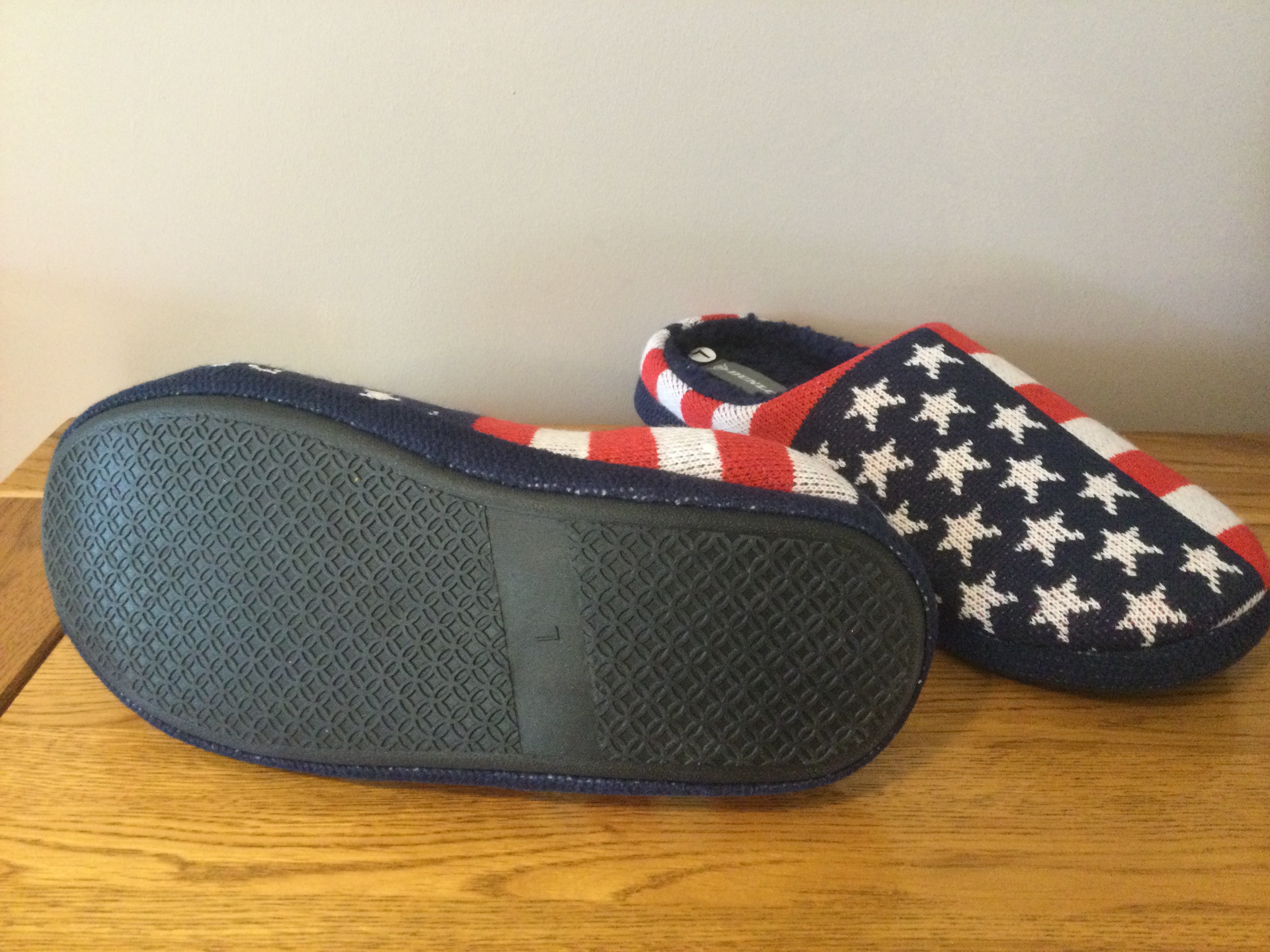 Men's Dunlop, “USA Stars and Stripes” Memory Foam, Mule Slippers, Size L (10/11) - New - Image 2 of 5