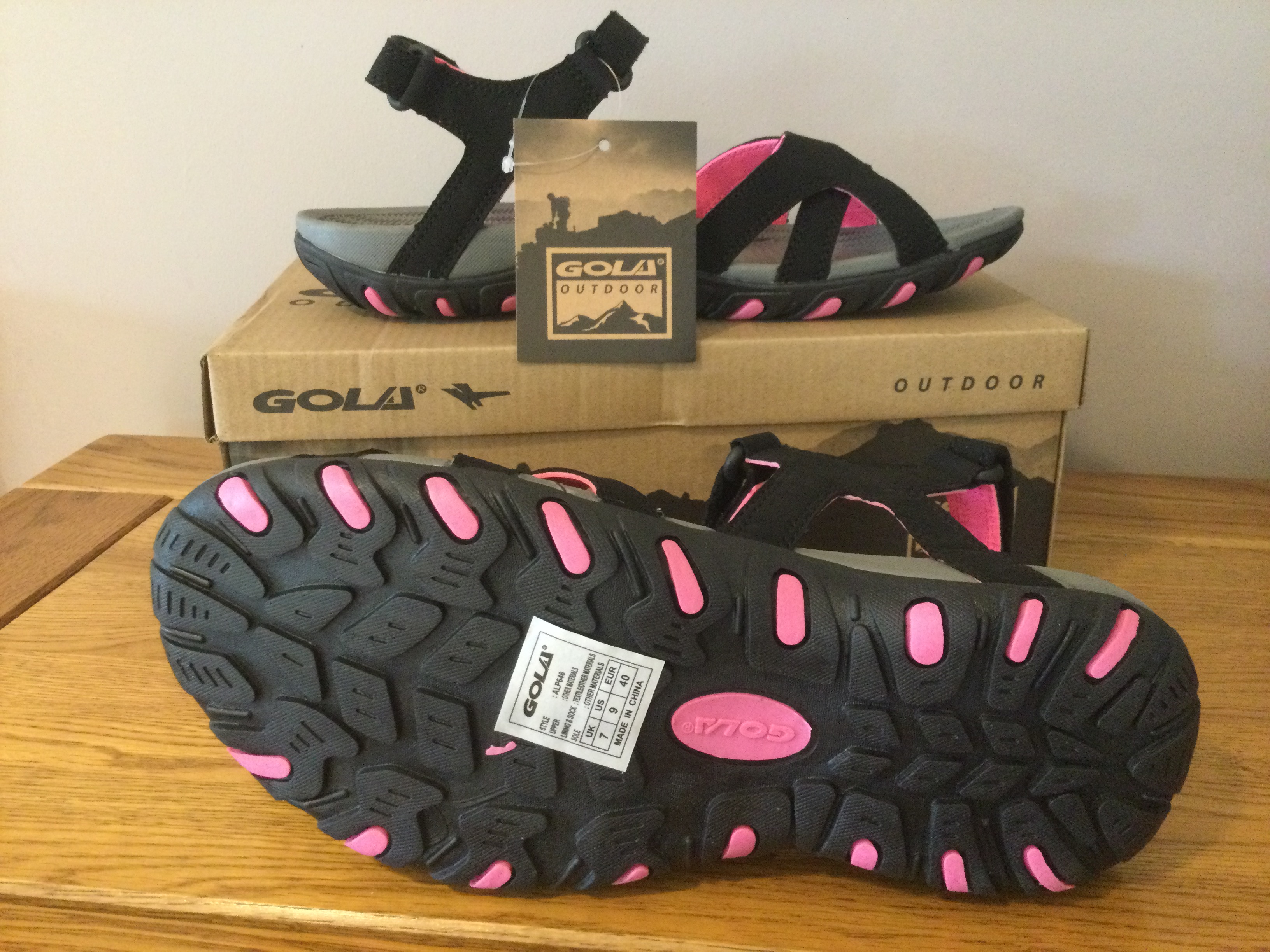 Gola Womens “Cedar” Hiking Sandals, Black/Hot Pink, Size 7 - Brand New - Image 2 of 4