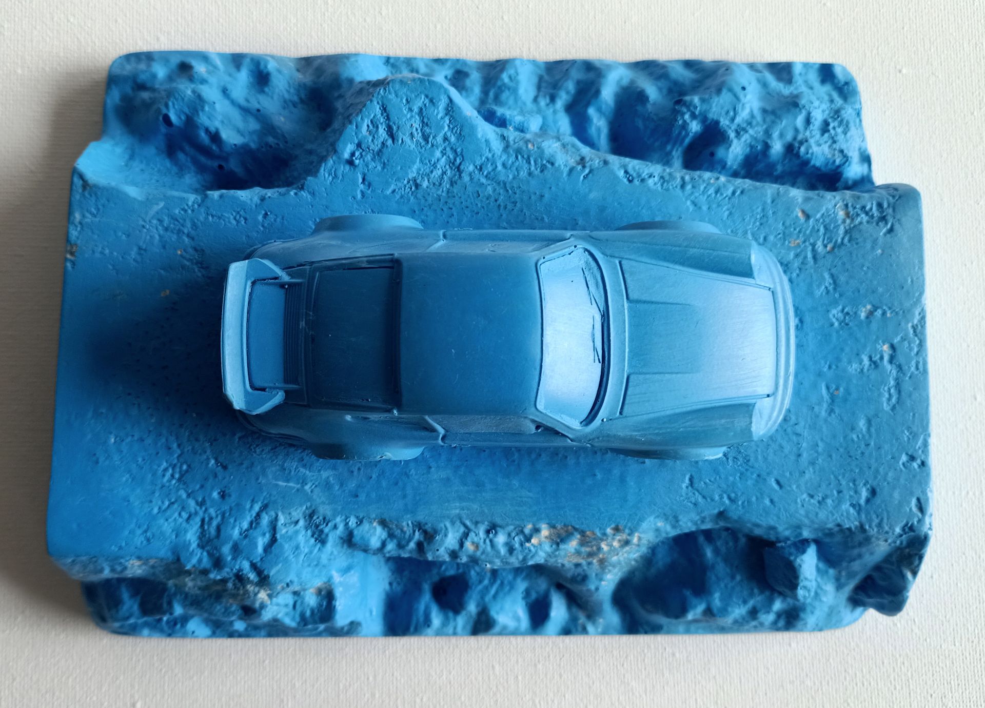 Daniel Arsham (Atibutted) Blue Trail Model Set of 2 Porsche 911 Turbo (#0546) - Image 6 of 10
