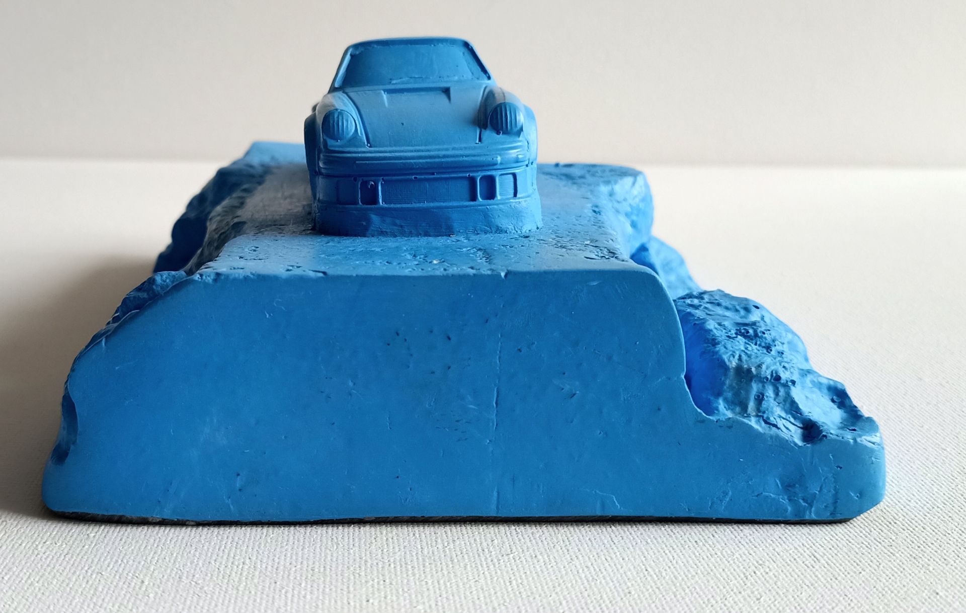 Daniel Arsham (Atibutted) Blue Trail Model Set of 2 Porsche 911 Turbo (#0546) - Image 3 of 10