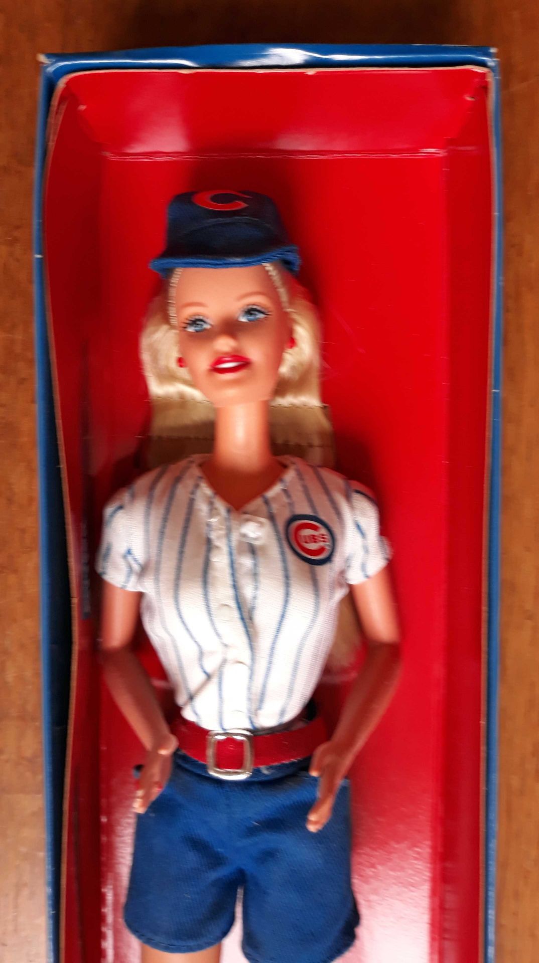 Barbie Special Edition 2000 Chicago Cubs Fan (#0273) - Image 3 of 11