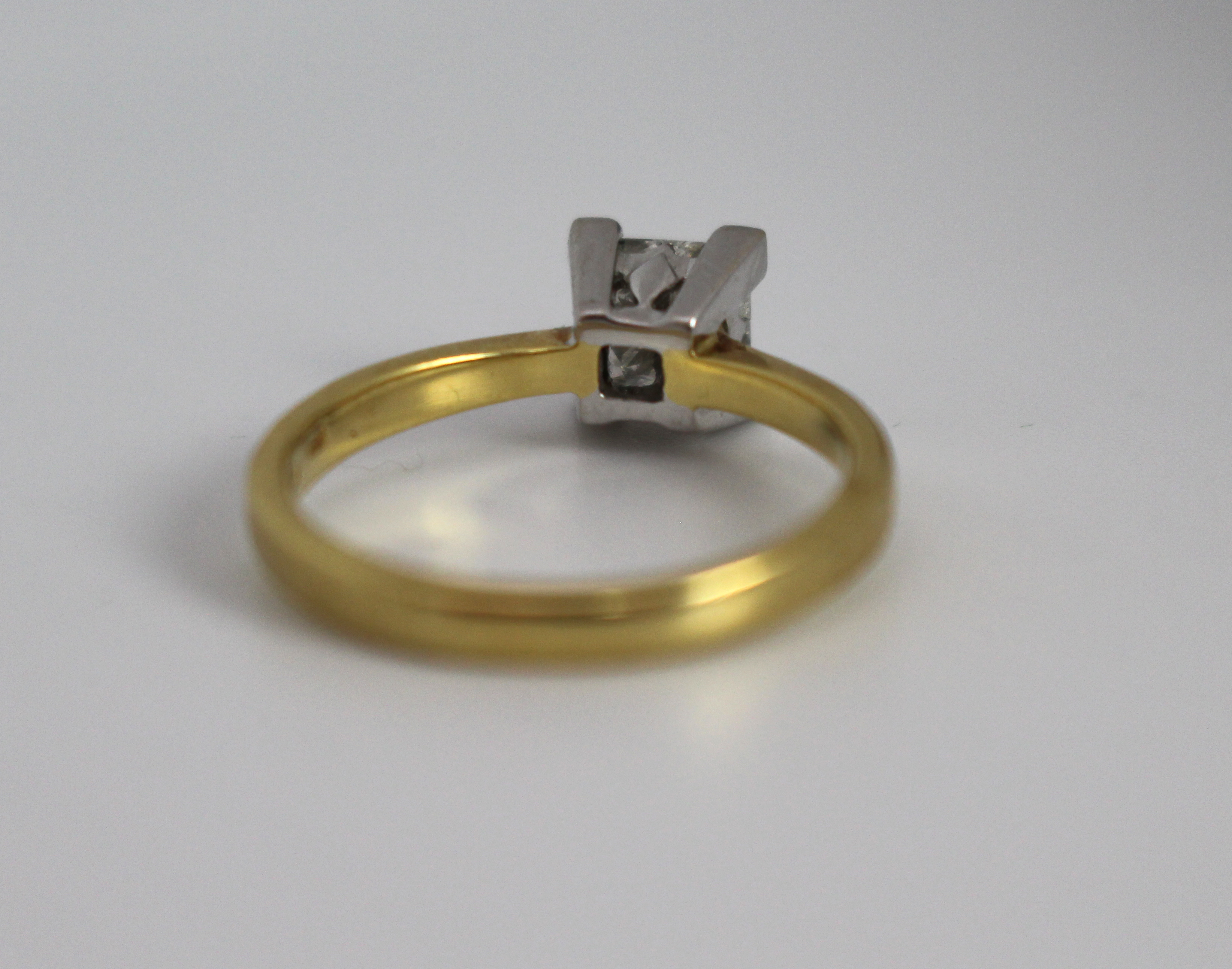 0.50 Carat Diamond Cluster Ring 18ct Gold - Image 4 of 5