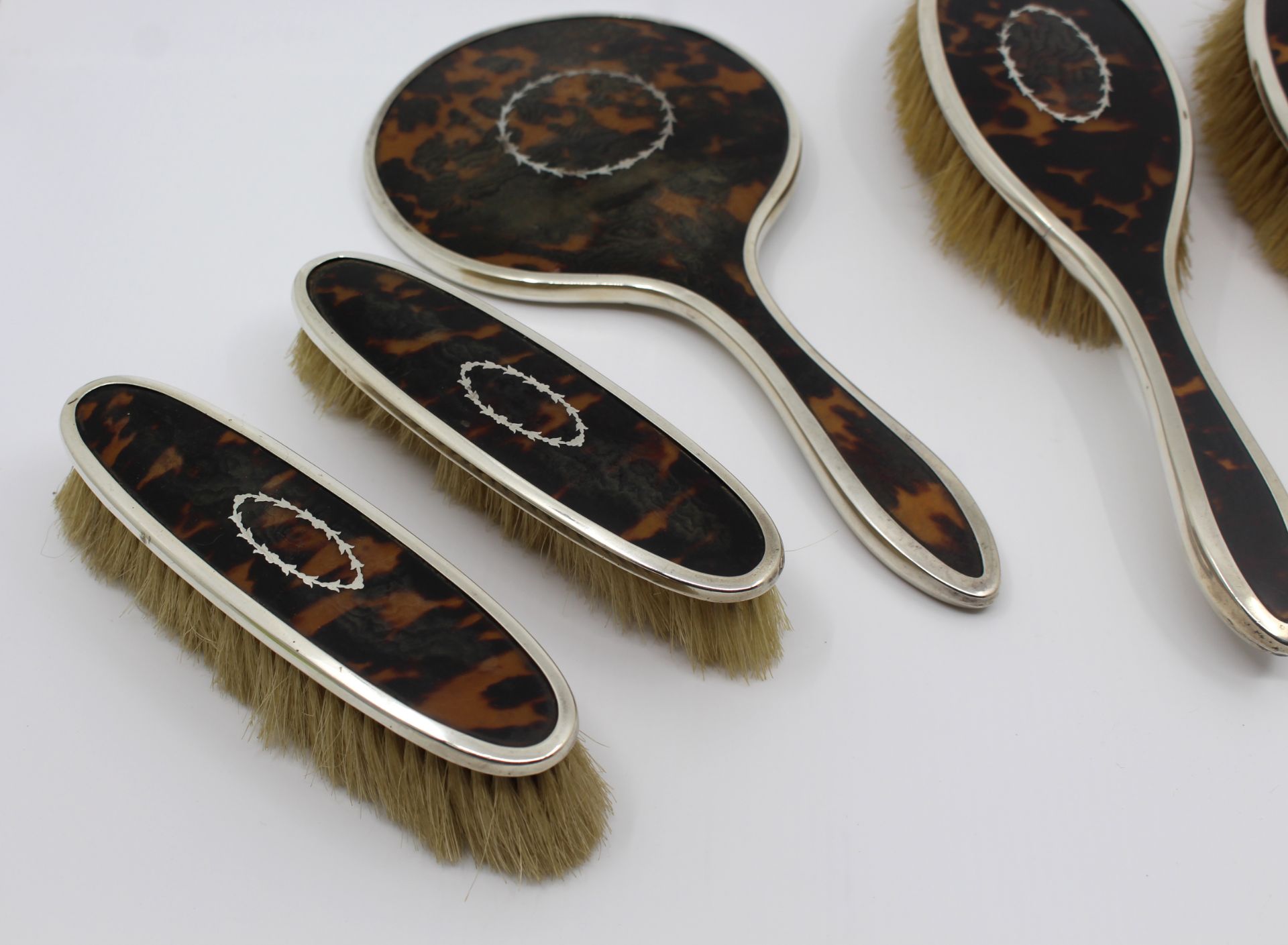 English Five Piece Silver Vanity Brush Set 1923 - Image 7 of 17