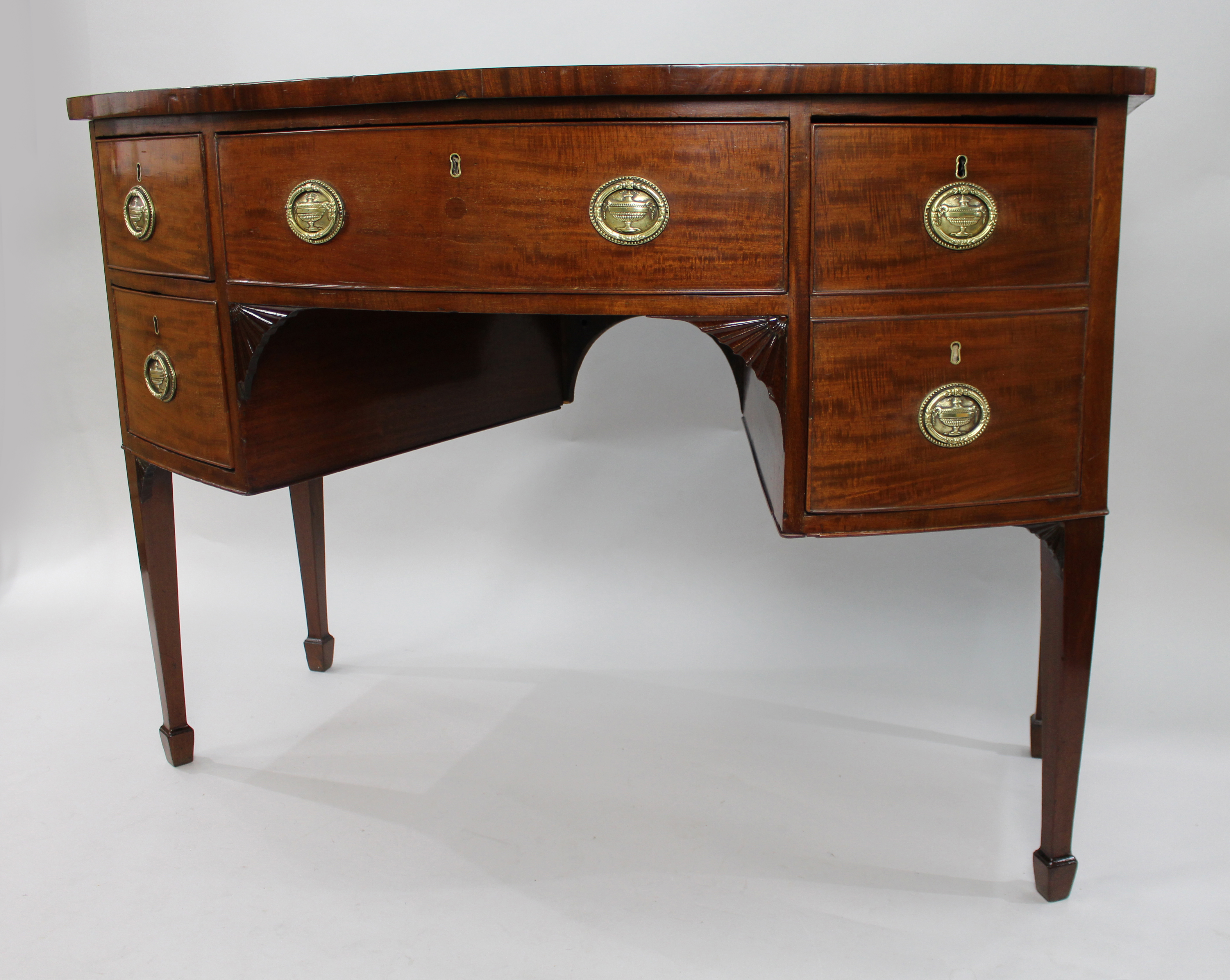George III Mahogany Bow Fronted Serving Table - Image 4 of 8