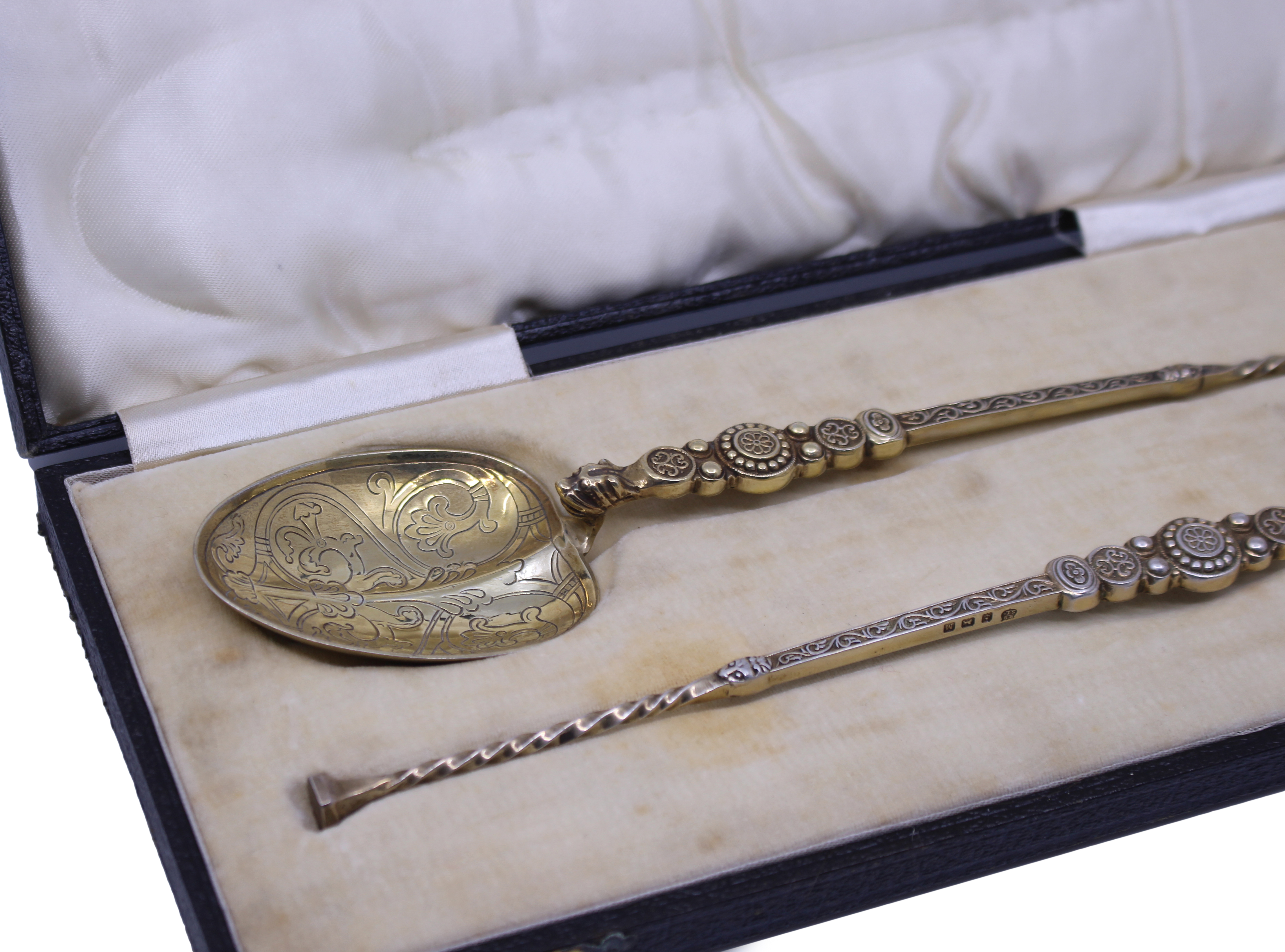 Pair of Cased Silver Gilt Anointing Spoons Birmingham 1936 - Image 7 of 12