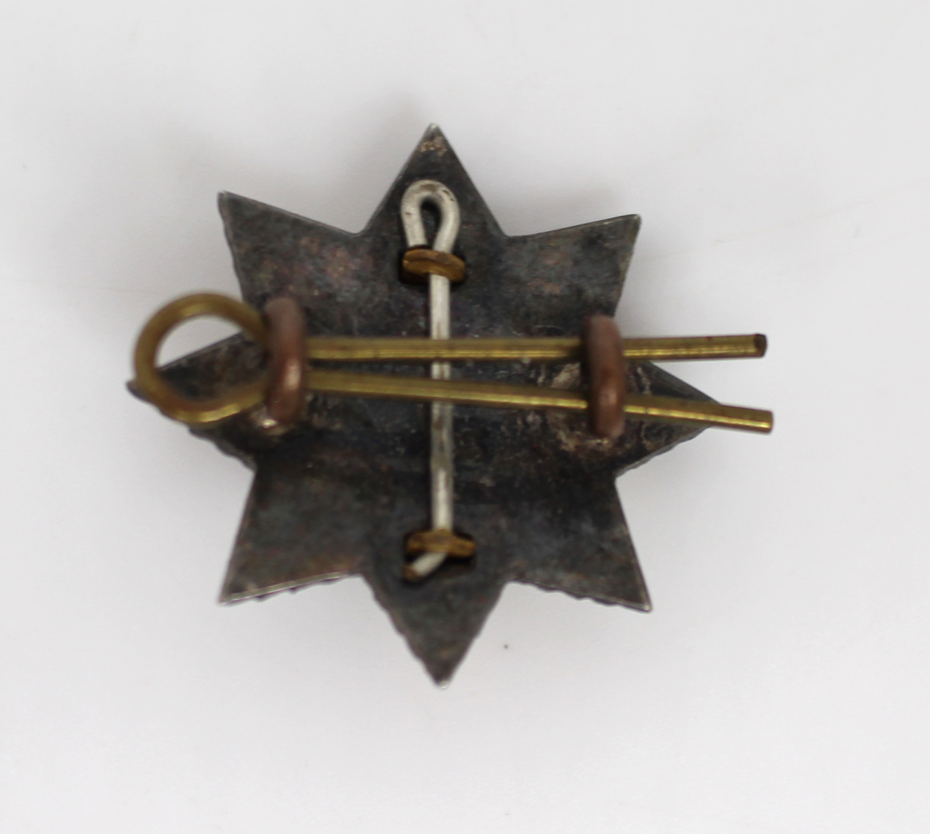 Royal Lincolnshire Regiment Egypt Sweetheart Brooch by J R Gaunt - Image 2 of 2