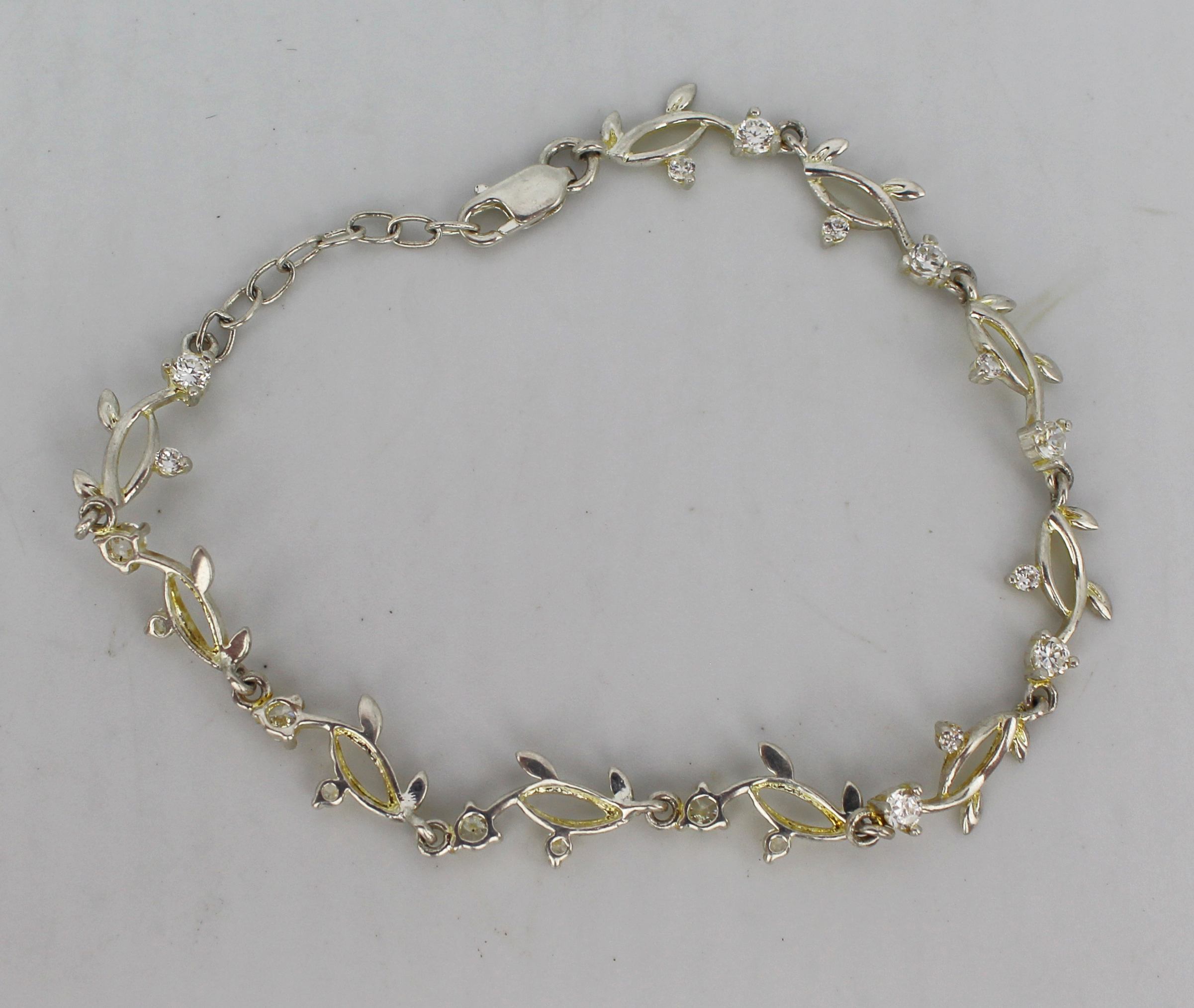 Decorative Silver Gemstone Set Bracelet - Image 2 of 3