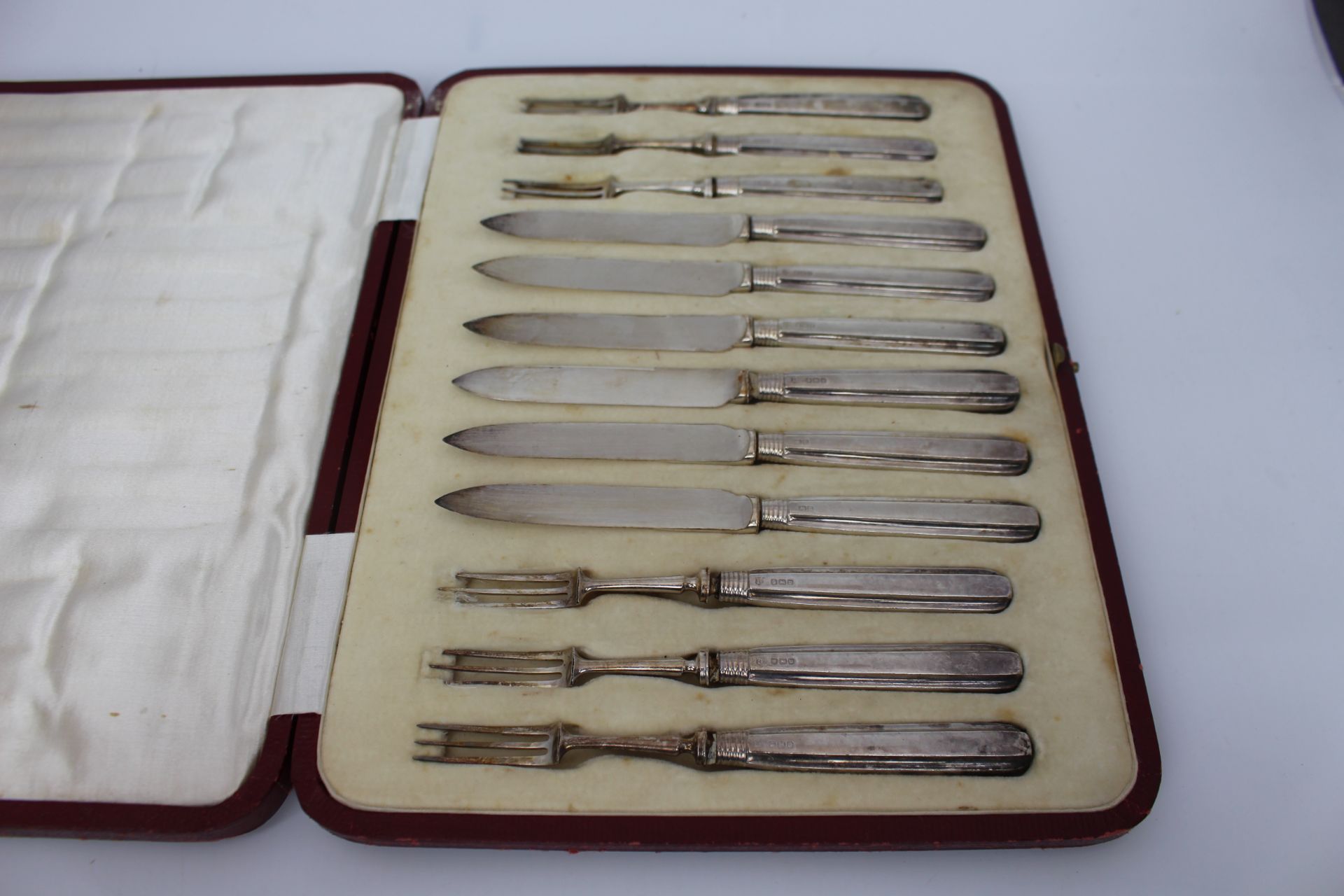 Cased 6 Place Solid Silver Dessert Service Sheffield 1914 - Image 4 of 5
