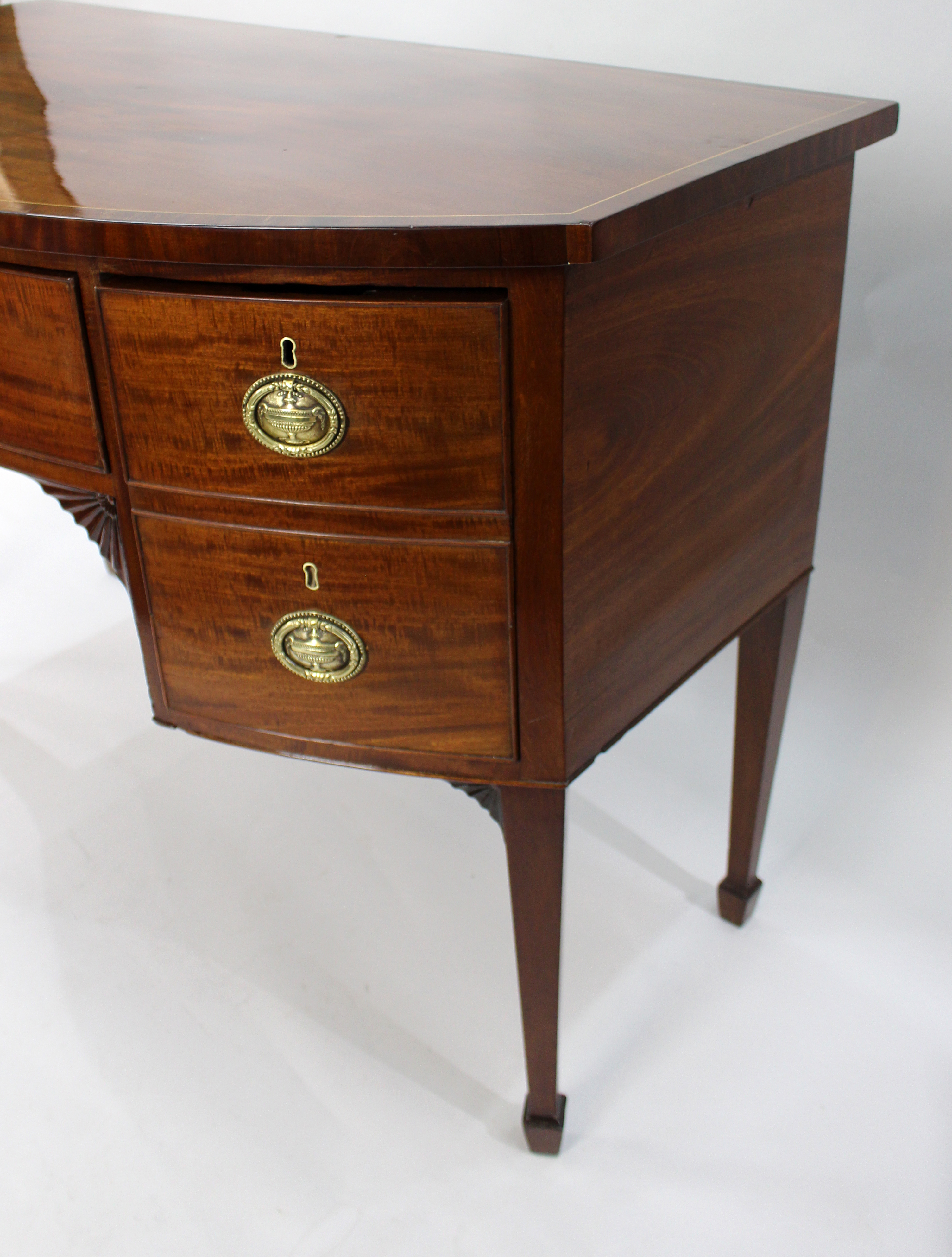 George III Mahogany Bow Fronted Serving Table - Image 7 of 8