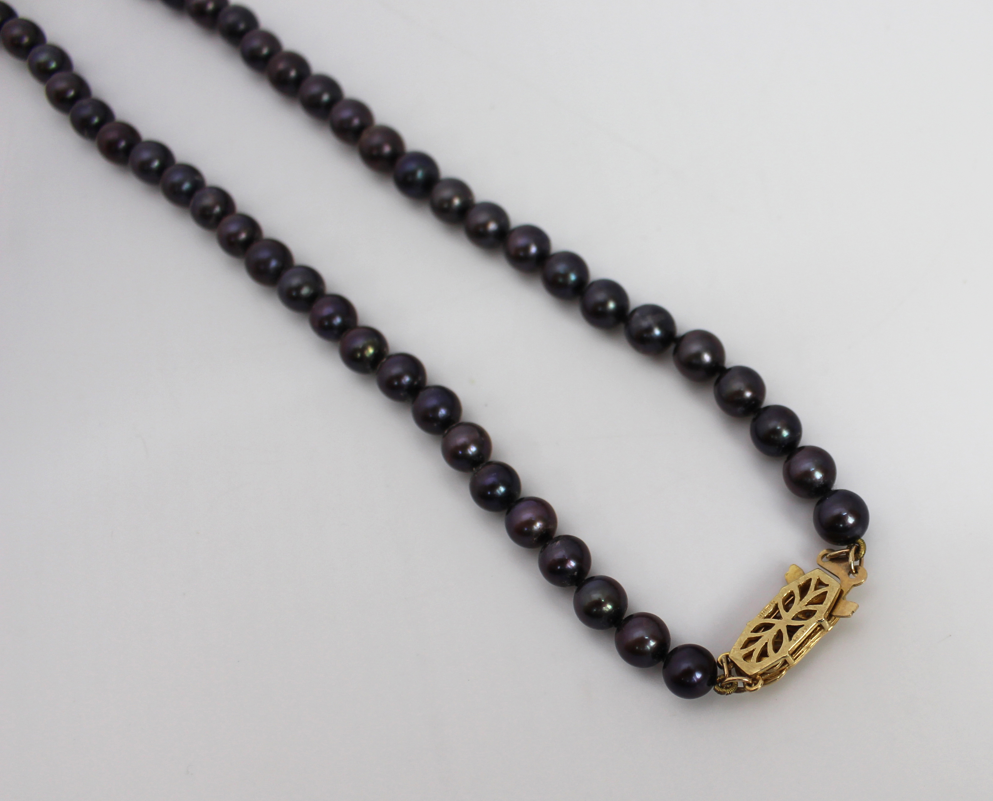 Black Pearl Necklace