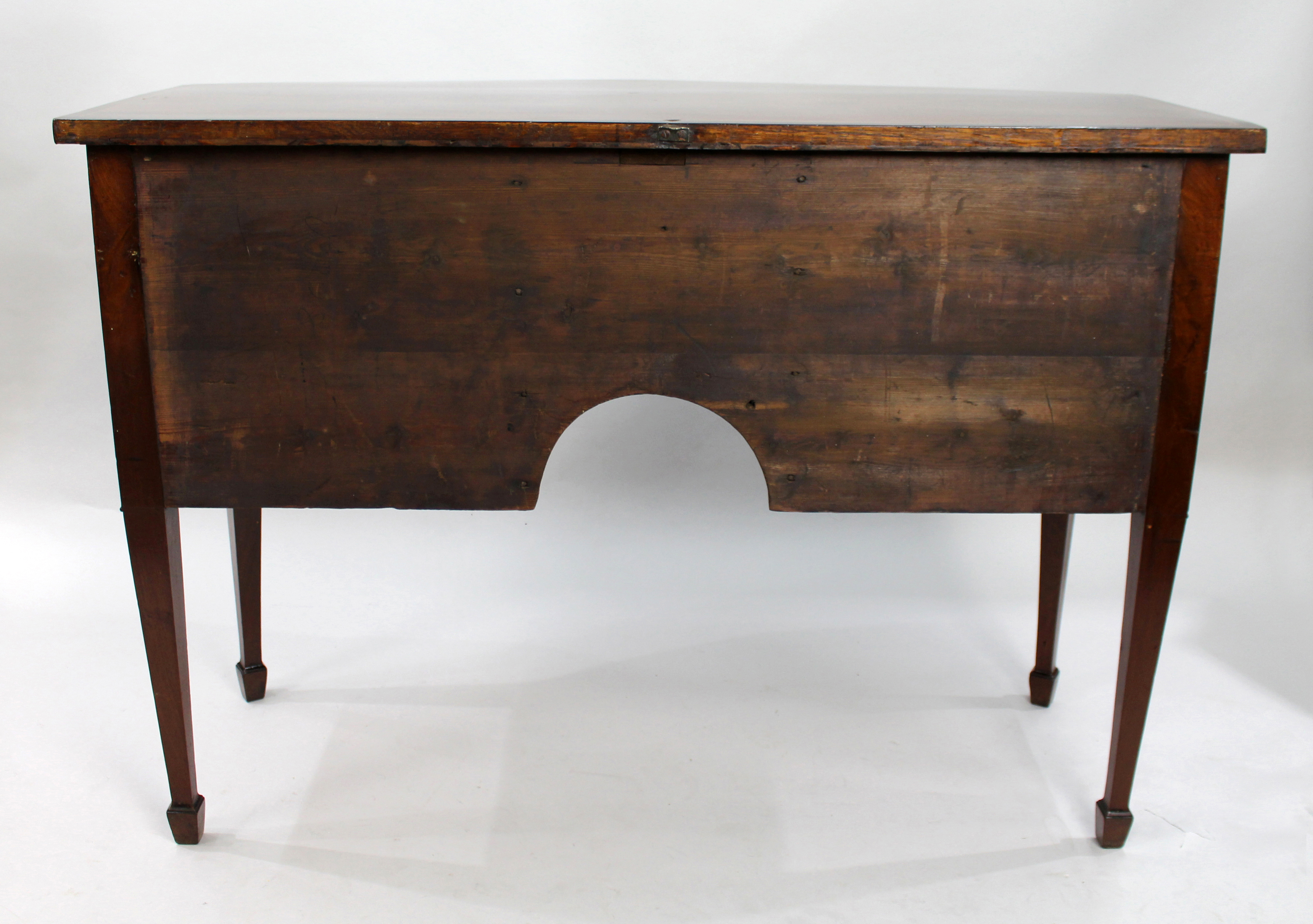 George III Mahogany Bow Fronted Serving Table - Image 6 of 8