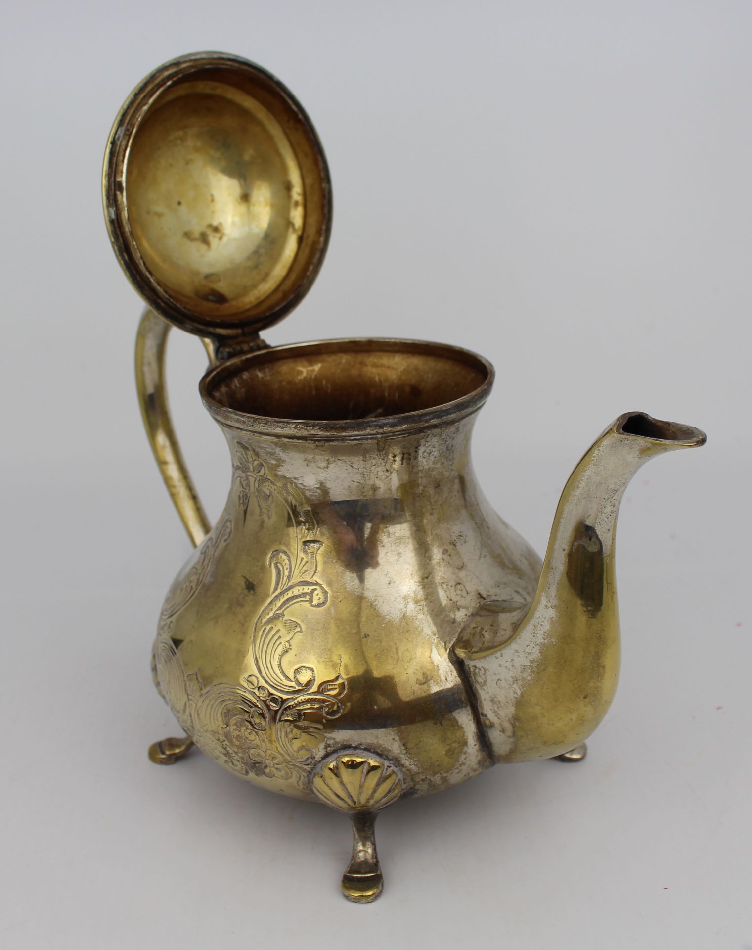 Heavy Silver Plated Footed Tea Pot - Image 3 of 3