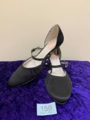 Designer Shoes Black Size 41. Code 150