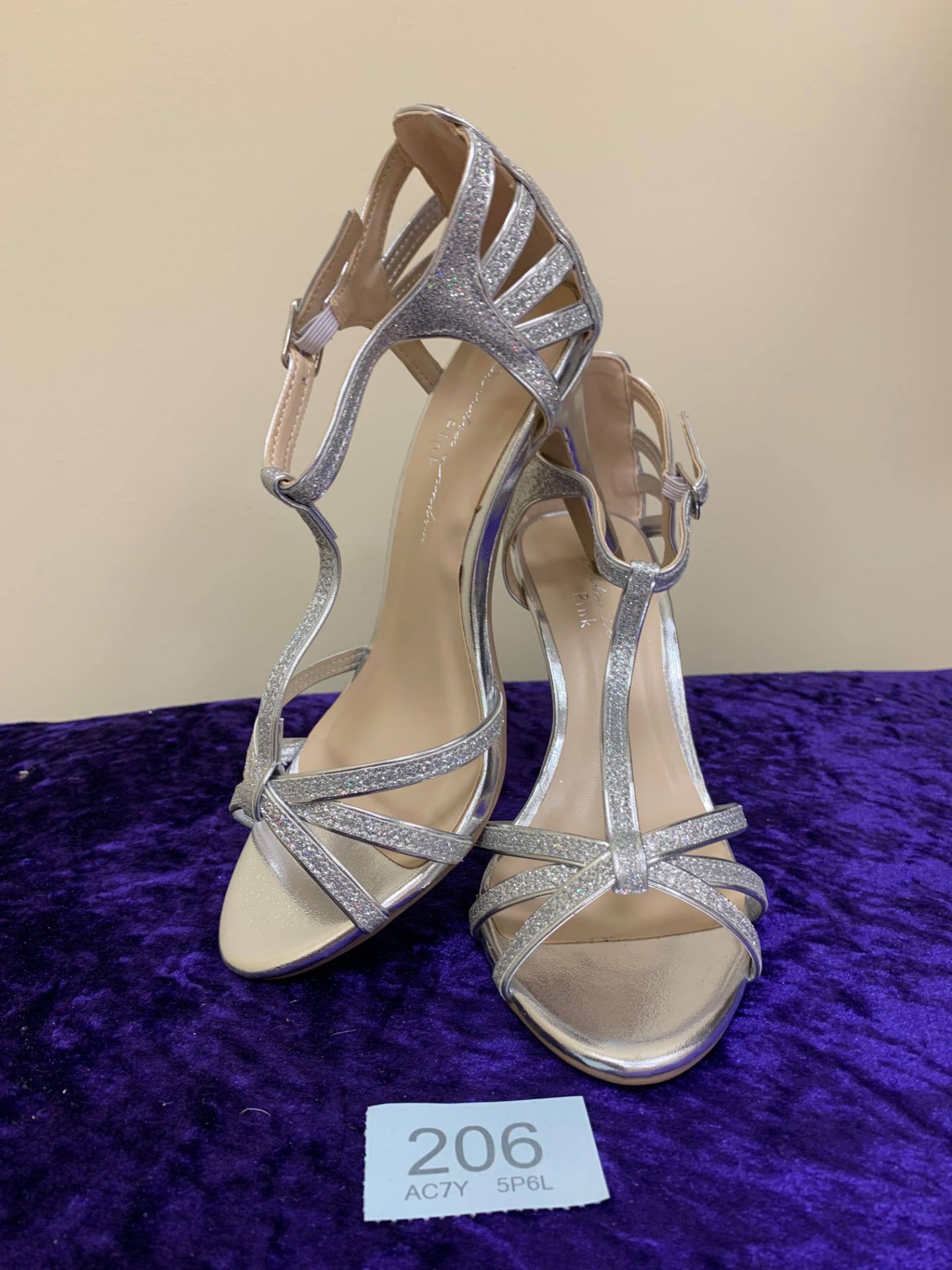 Designer Shoes Silver In Size 35. Code 206