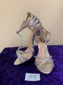 Designer Shoes Silver In Size 36. Code 201