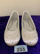 Designer Shoes Ivory Silk Size 37 Code 255 RRP £199