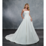 Mary's Bridal wedding dress in size 10 to 12