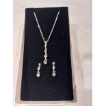 Necklace and earrings set RRP £69.99