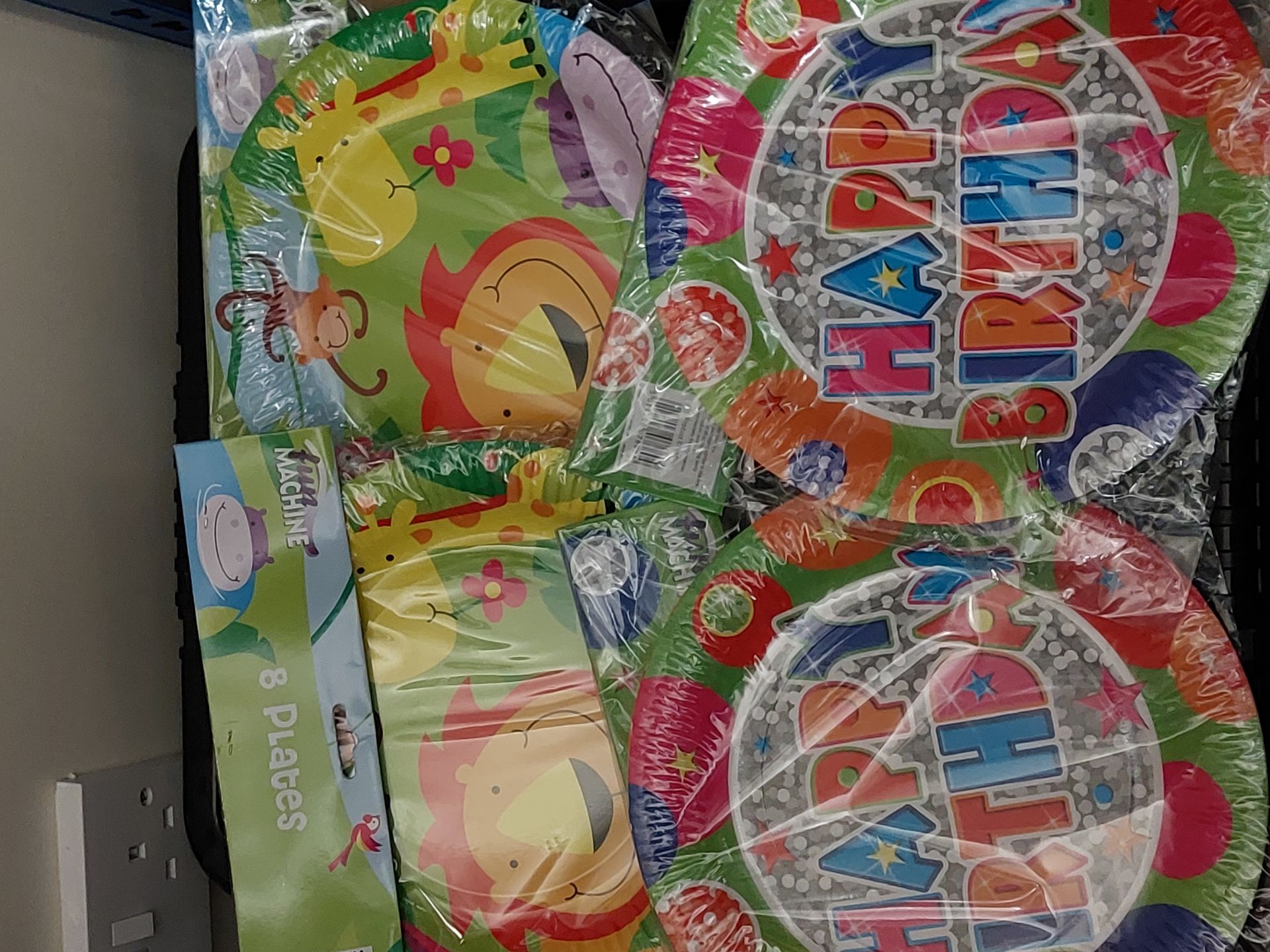 Partyware serviettes plates cups etc min 25 items