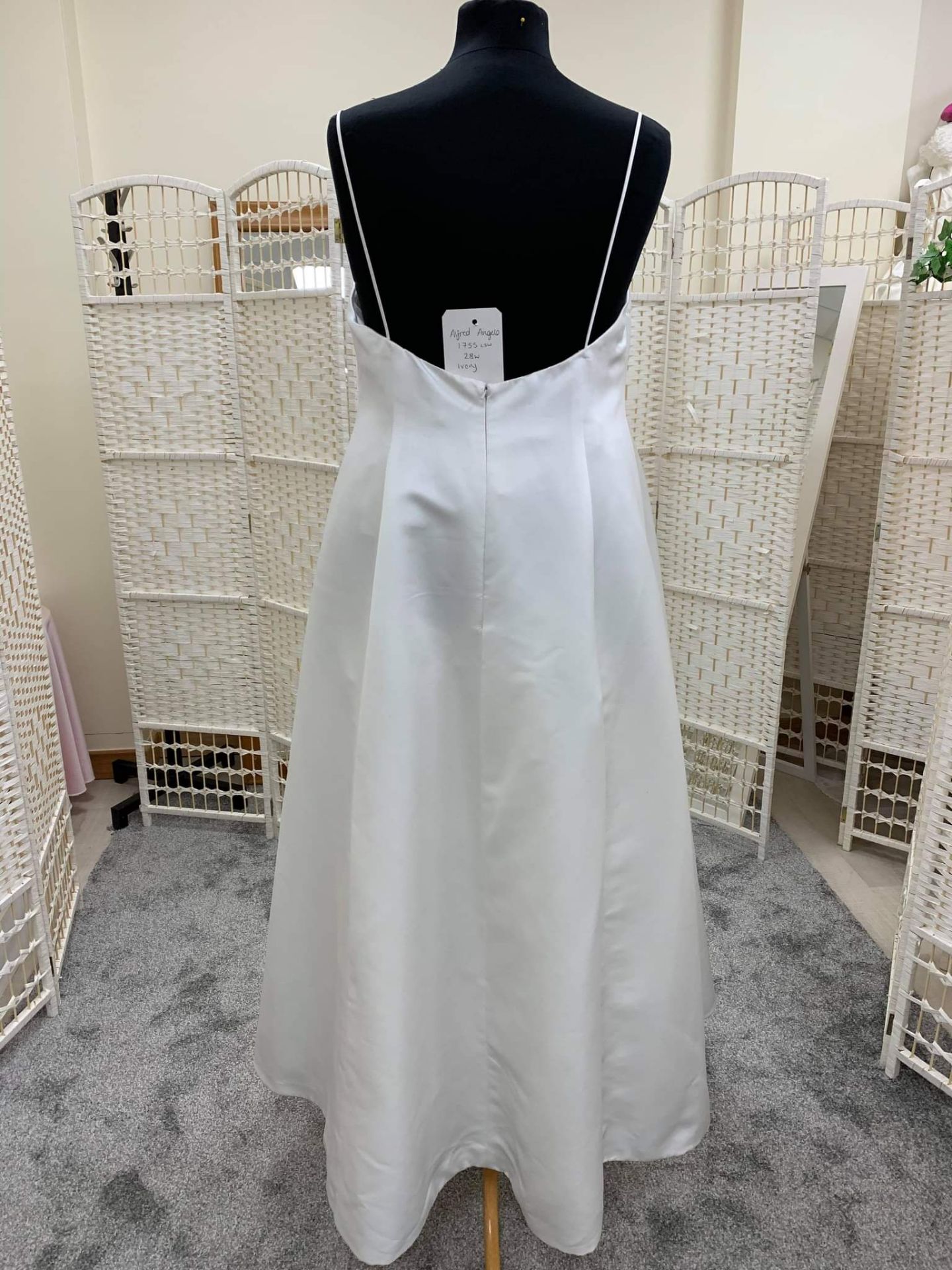 Alfred Angelo Wedding dress, size 26 to 28. Ivory new Style UK1755 - Image 2 of 2