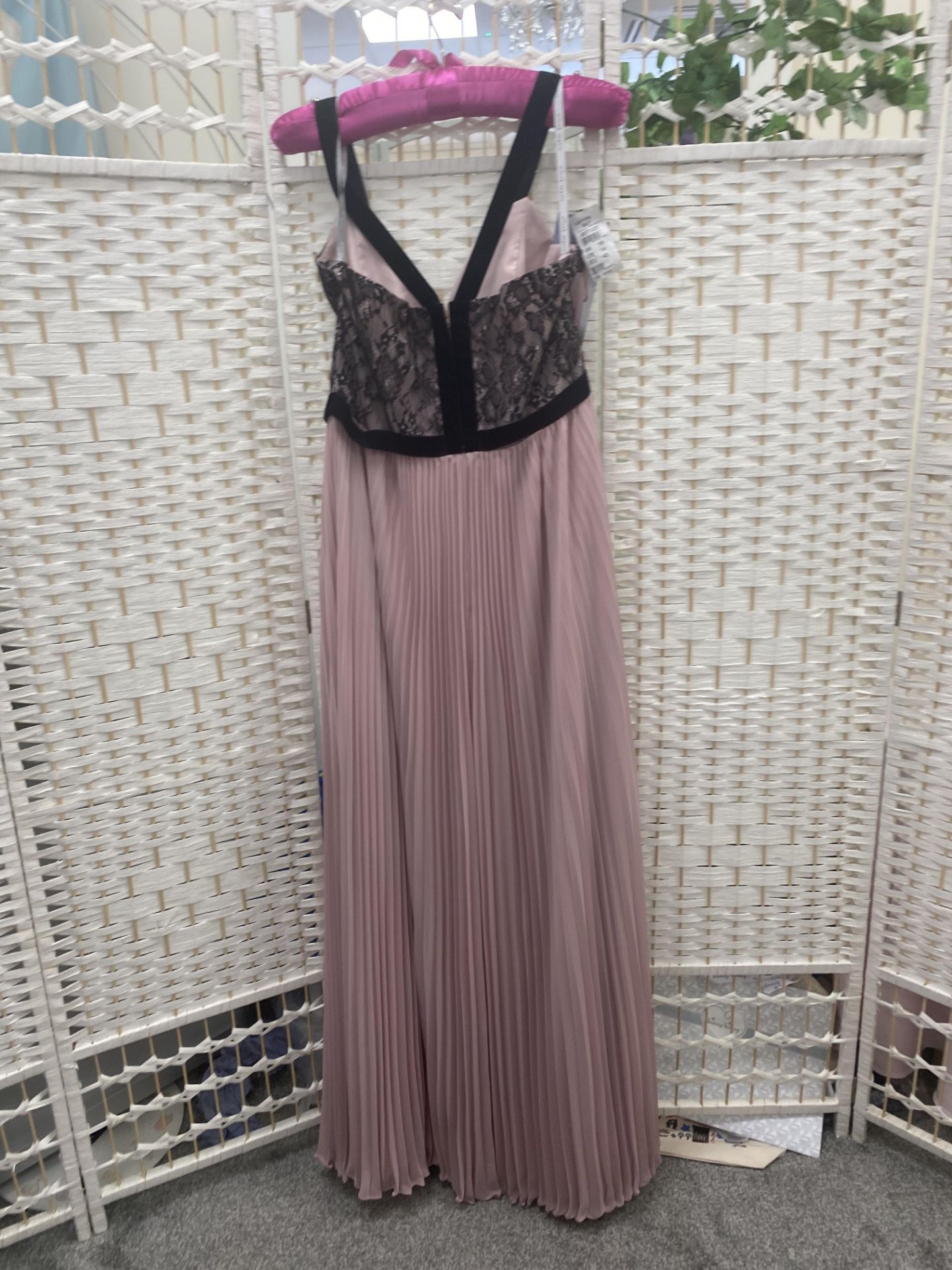 Alfred Angelo prom dress size 16 black lace bodice, blush pink skirt - Bild 3 aus 6
