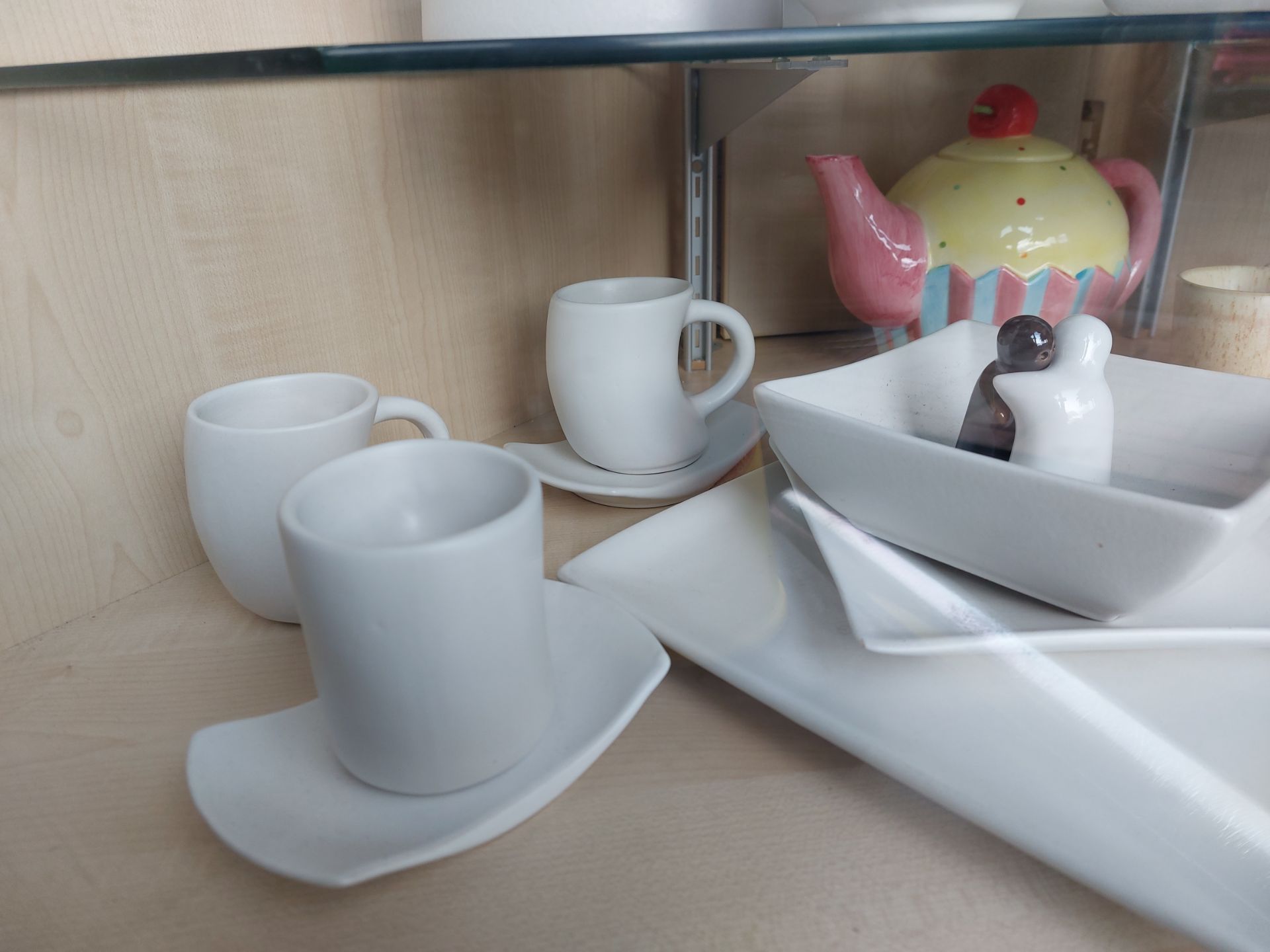 Designer Crockery Set RRP Over £300 - Image 2 of 6