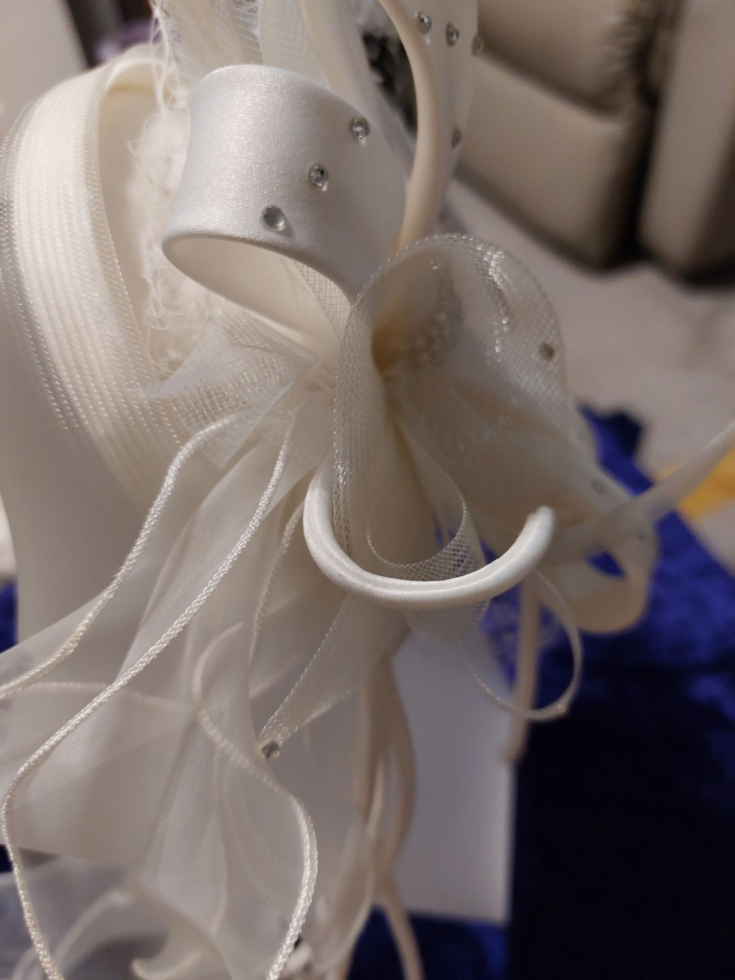 Fascinator Ivory With Veiling - Image 4 of 5
