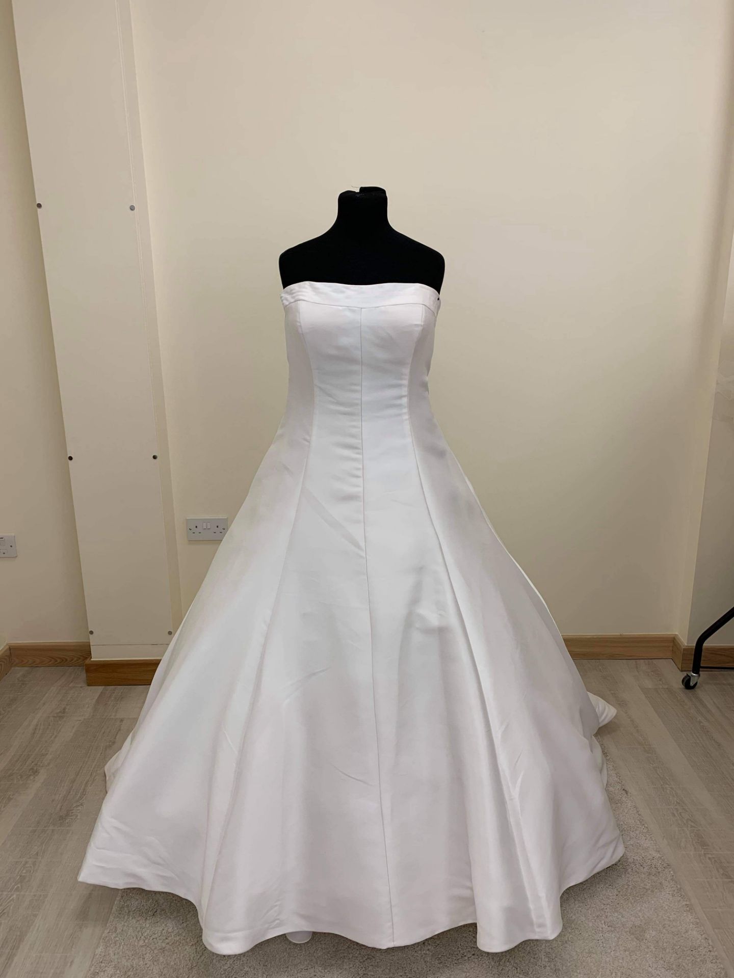Mary's Bridal Wedding Dress Size 14 To 16, Mikado Wedding Dress RRP £1595