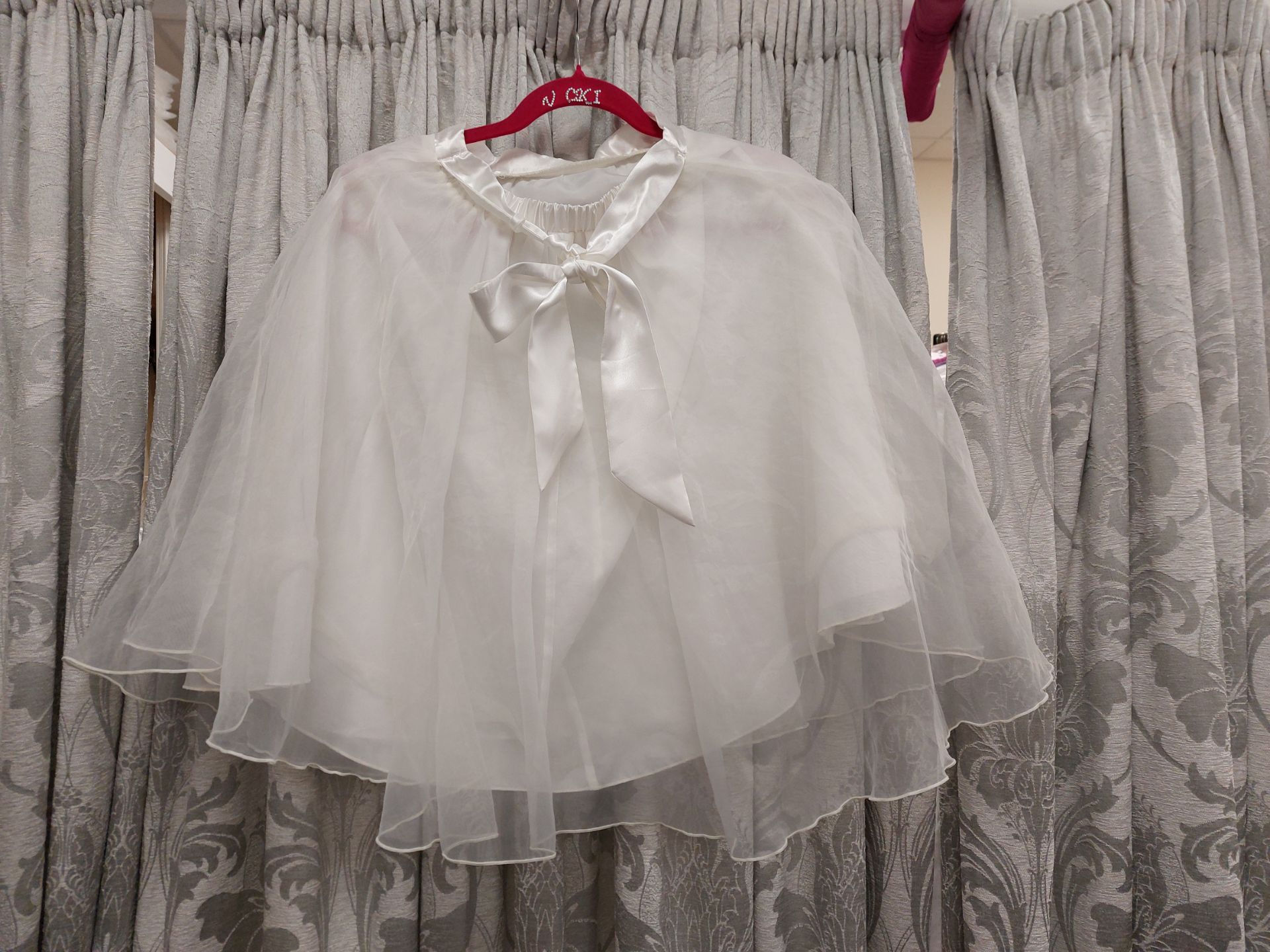 White Childs Petticoat Or Skirt - Image 2 of 2