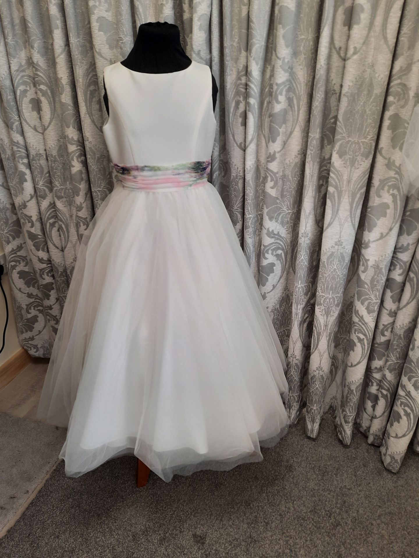 Richard Designs Flowergirl Dresses x 8 Mixed Colours and Sizes - Image 5 of 7
