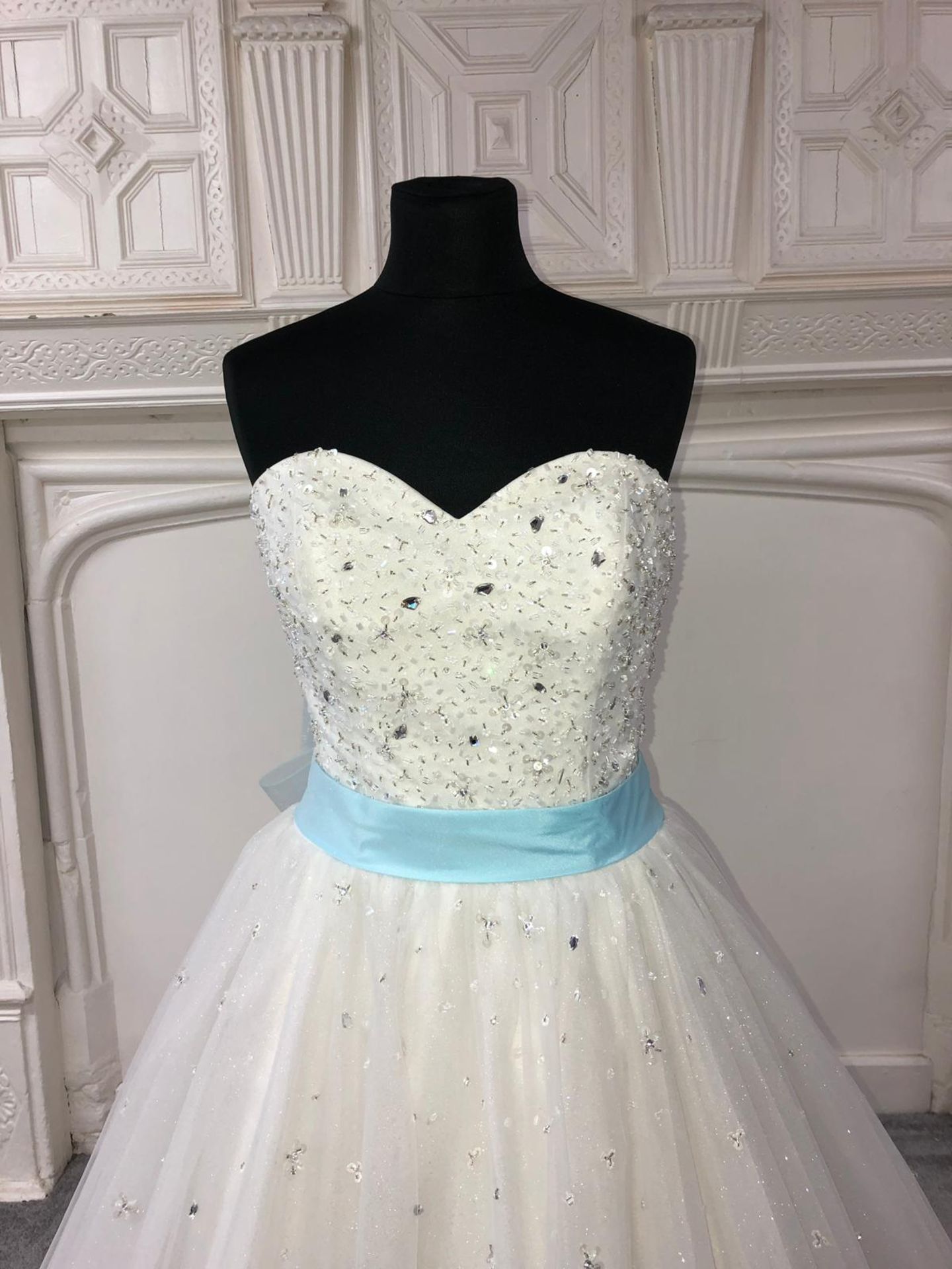 Disney Dress Size 12-14 Ivory RRP £1695 - Image 6 of 6