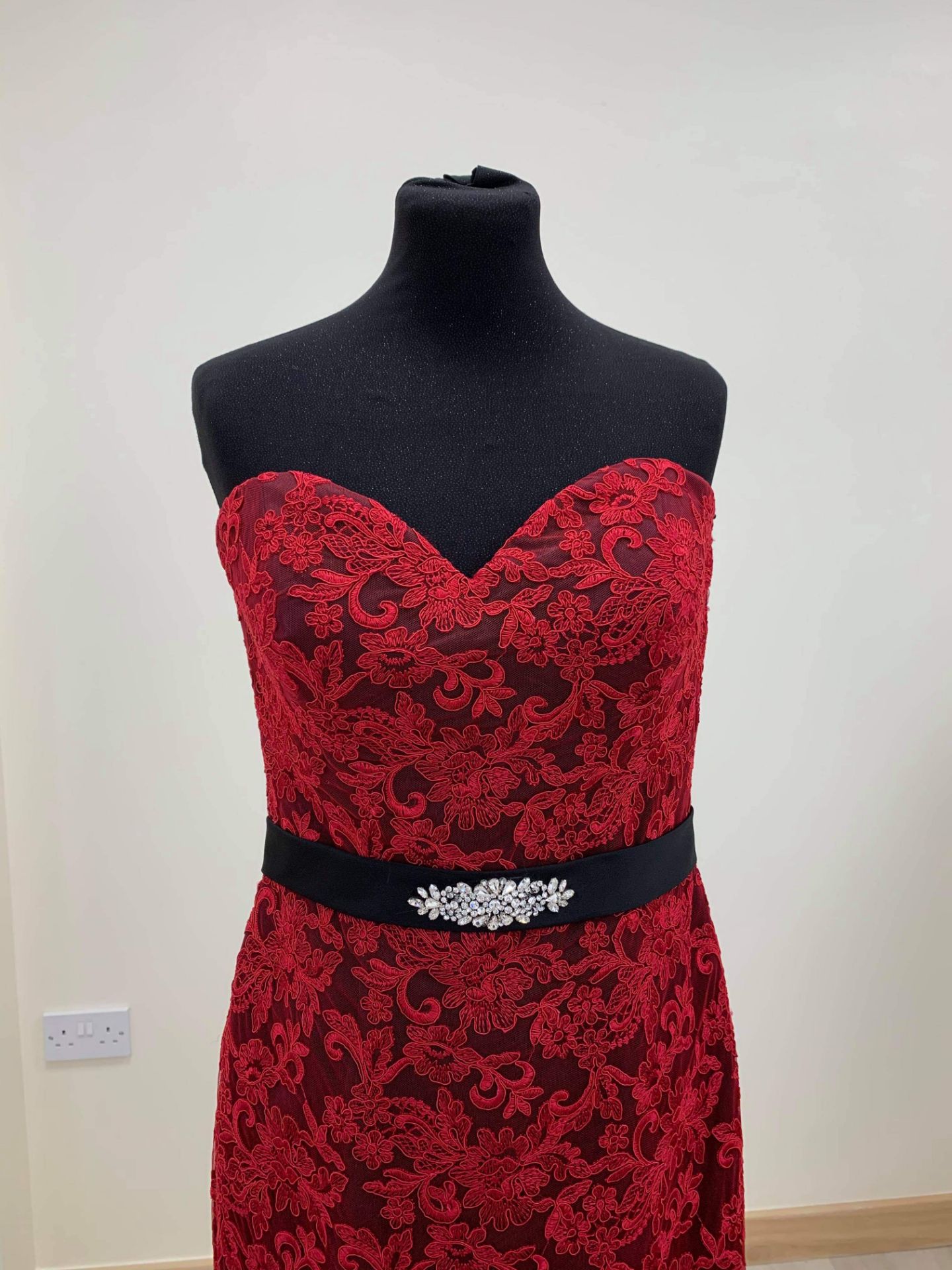 Red and Black Venus Wedding Dress RRP £895 Size 12 - Image 3 of 5