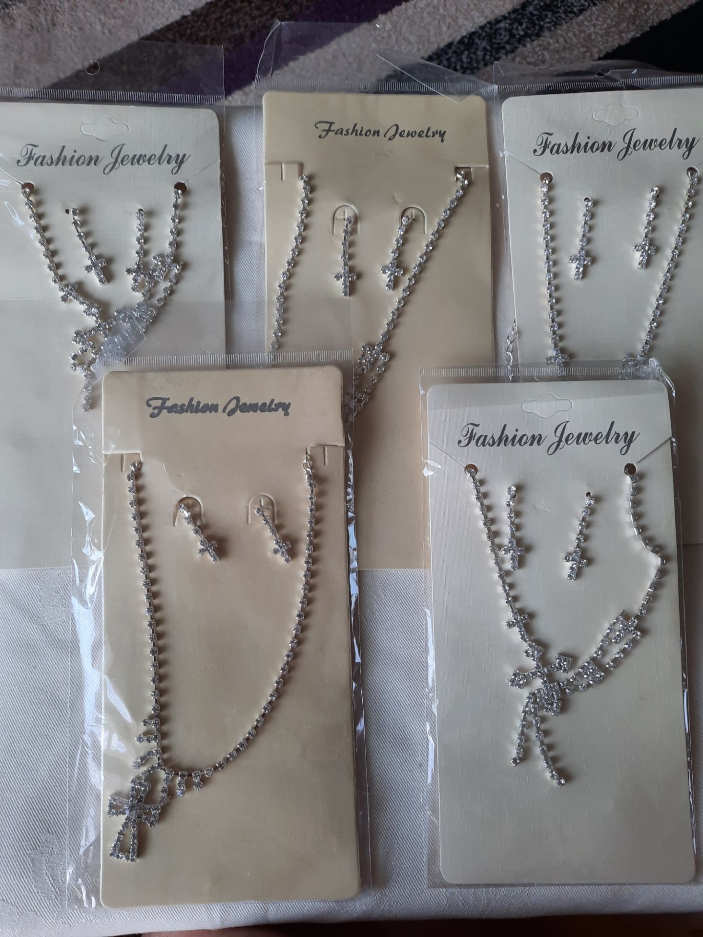 Selection of 5 Fashion Jewellery Sets - Image 2 of 2