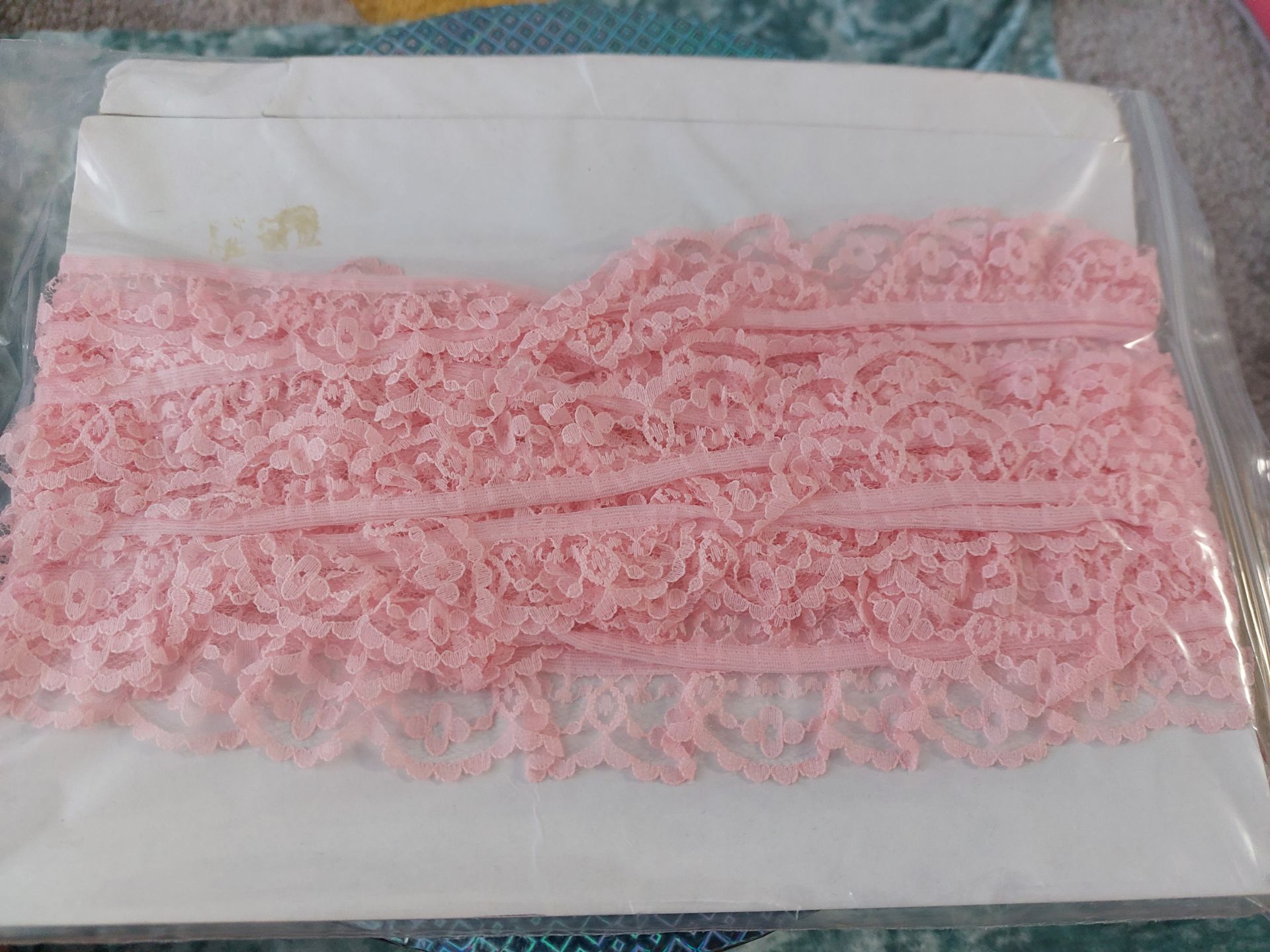 Pink Lace and Bag of Haberdashery Items - Image 2 of 5