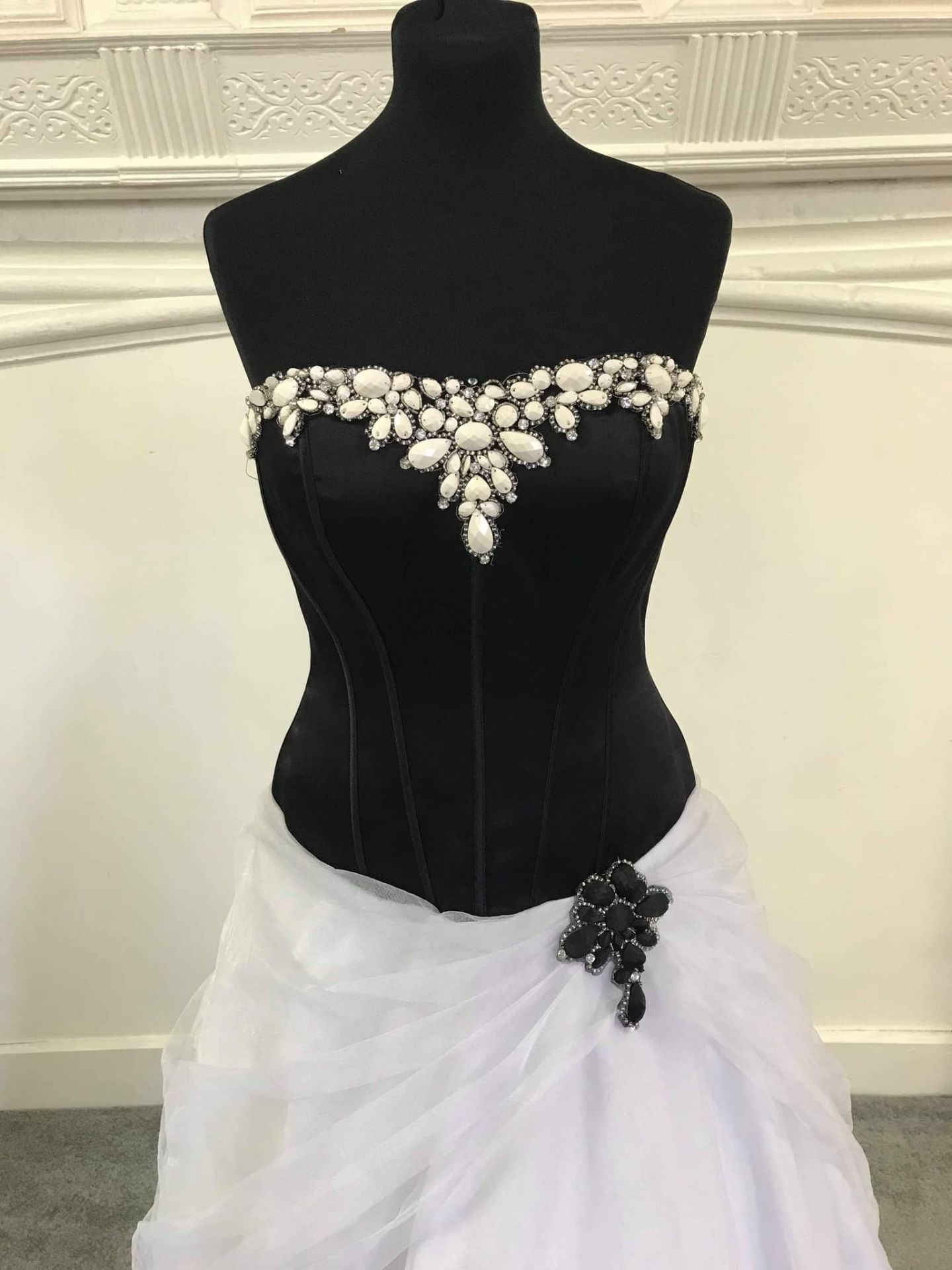 Alfred Angelo Prom Dress Size Medium White and Black RRP £595 - Image 2 of 2