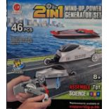 2In1 Race Car and Boat Wind Up Power Generator 46 Piece. RRP £20 - Grade A