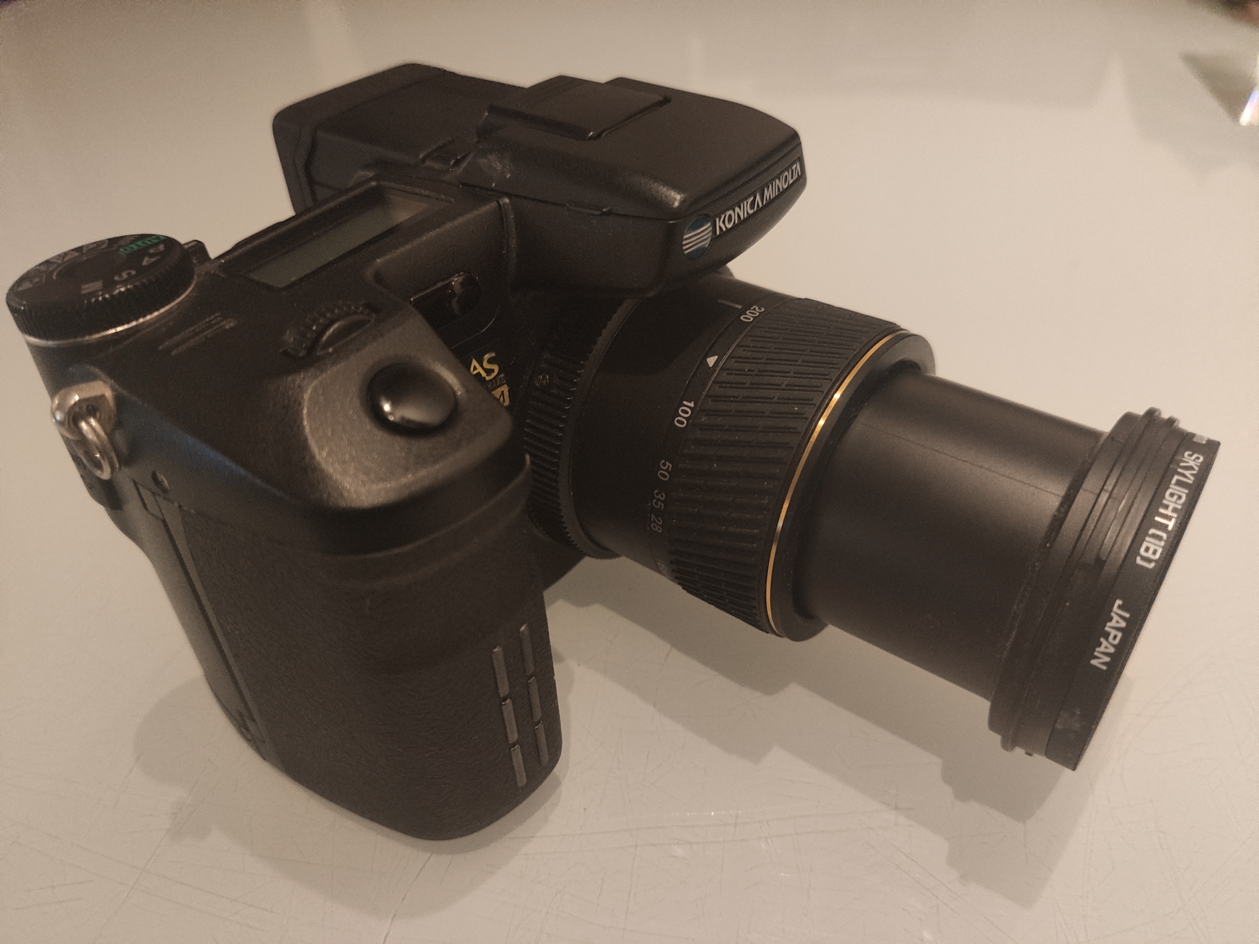 A Konica Minolta Dimage A2 Digital Camera Kit. 2 X Batteries, Wide Lens Converter and More. - Image 7 of 7