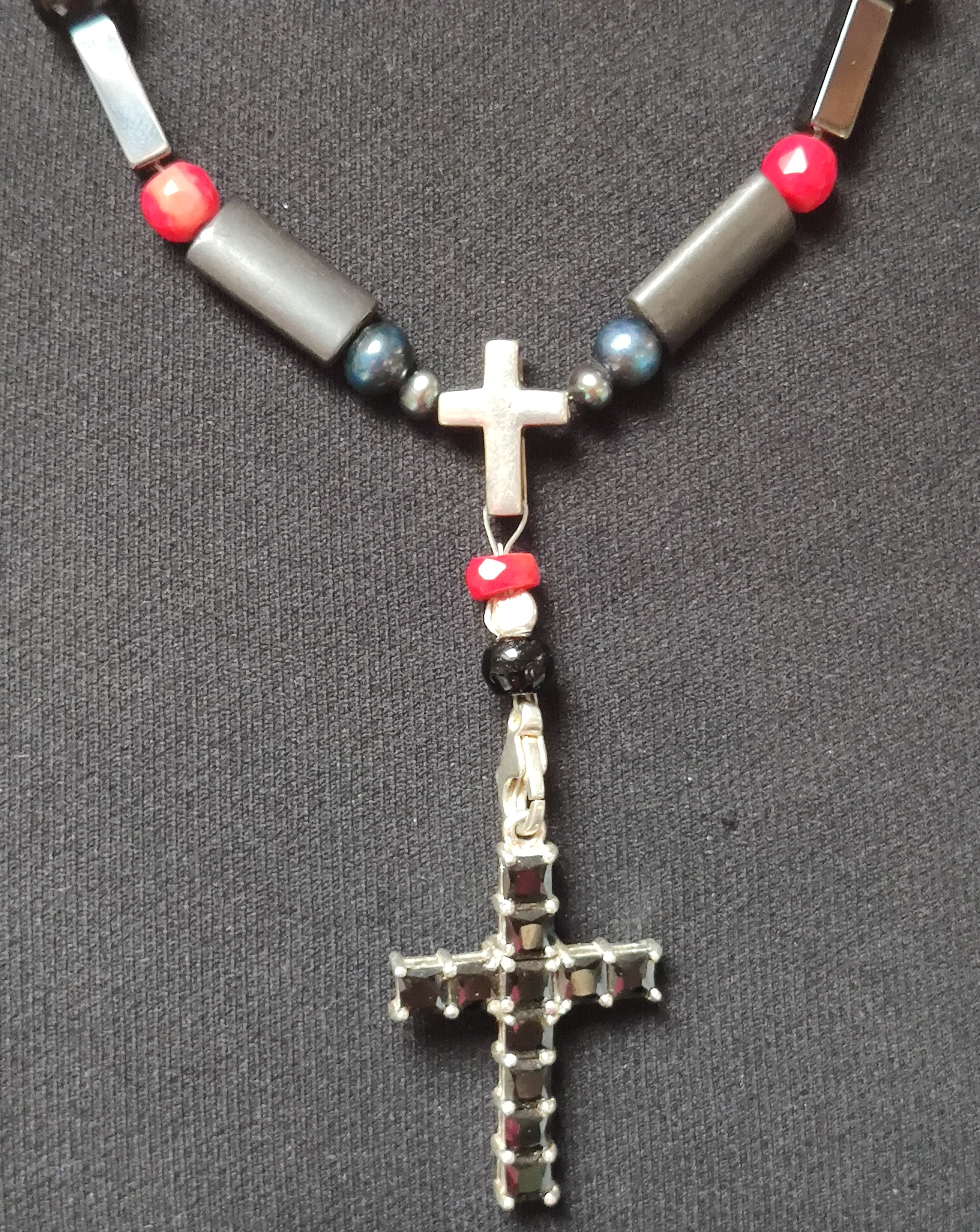 A Stunning 925 Sterling Silver Necklace With A Cross That Could Be Silver or 9Ct White Gold. 51.5... - Image 3 of 3